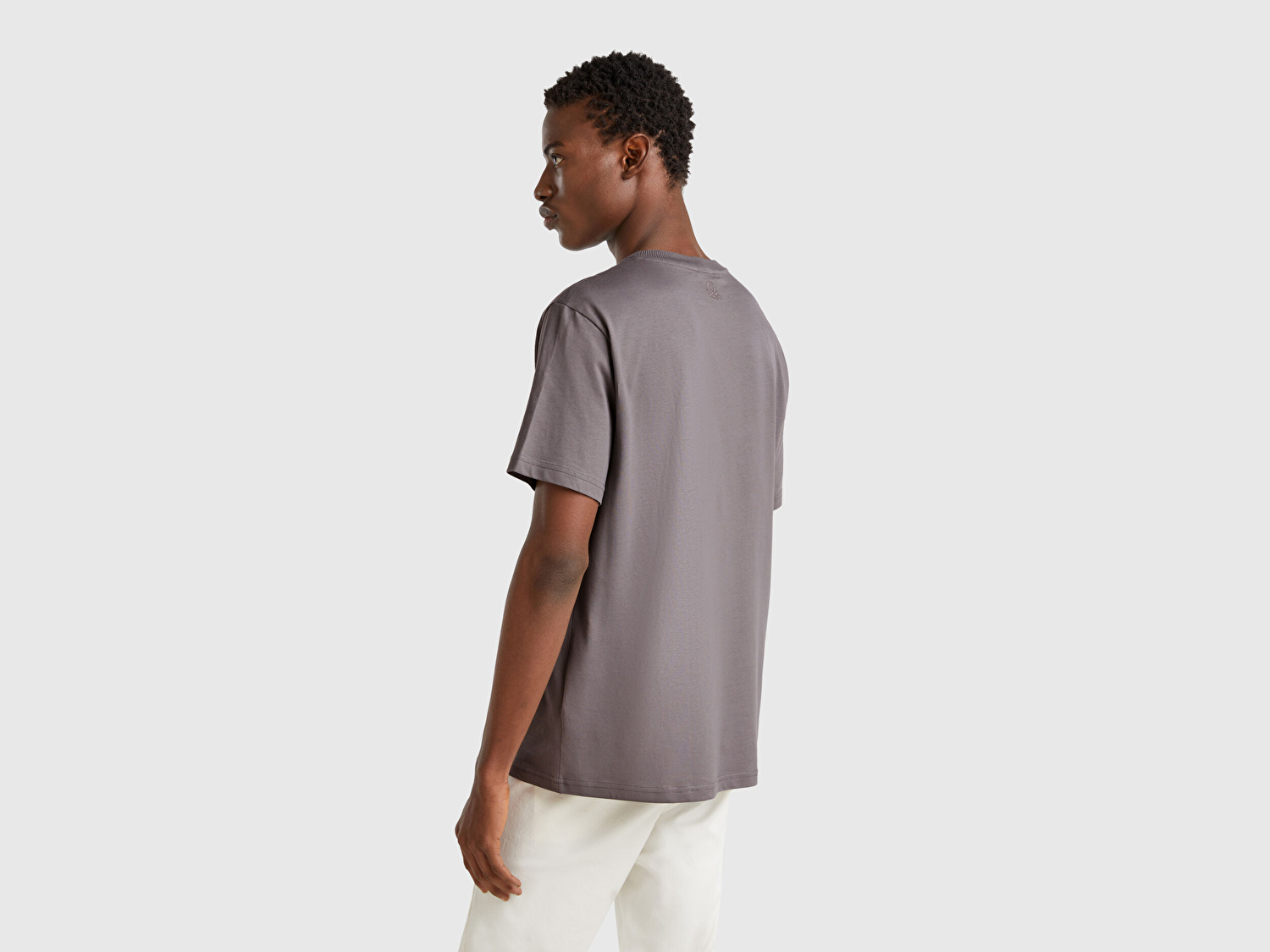 Benetton Erkek Antrasit %100 Pamuk Yama Cep Detaylı Oversize T-Shirt