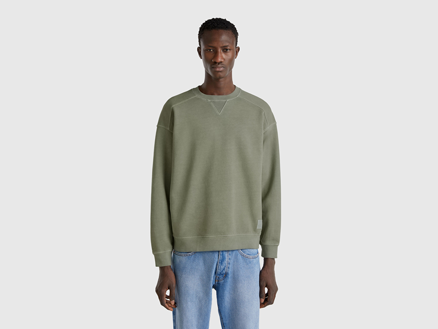 Benetton Erkek Yeşil Pamuklu Logo Etiketi Detaylı Bisiklet Yaka Sweatshirt