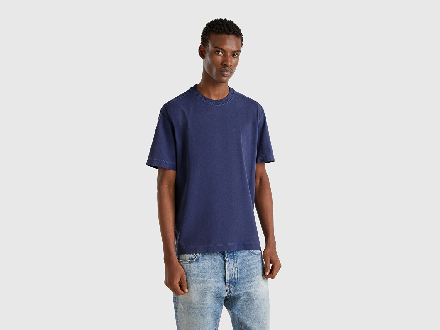 Benetton Erkek İndigo %100 Pamuk Logo Baskılı Relax Fit T-Shirt