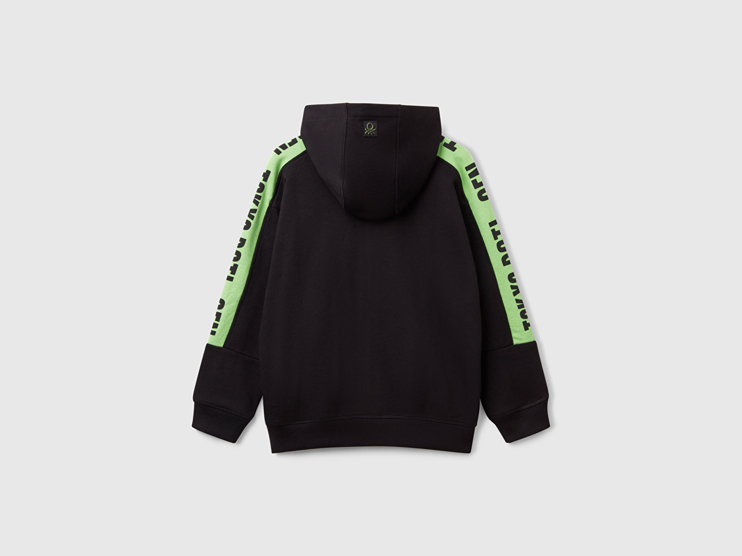 Benetton Erkek Çocuk Siyah Kolları Baskı Şerit Detaylı Fermuarlı Kapüşonlu Sweatshirt