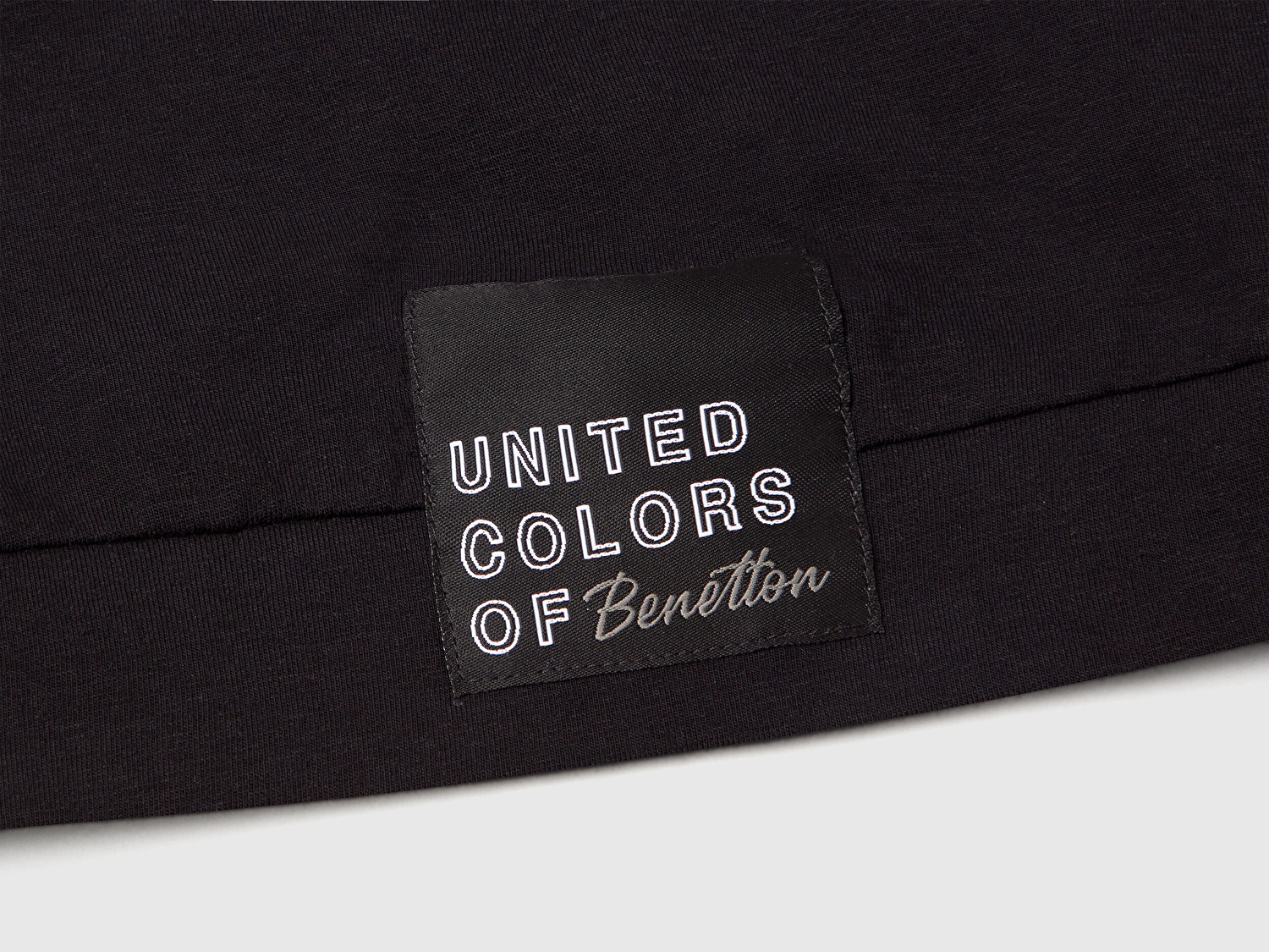 Benetton Kız Çocuk Siyah Streç Kumaş Kontrastlı Logo Etiketli Spor Bra