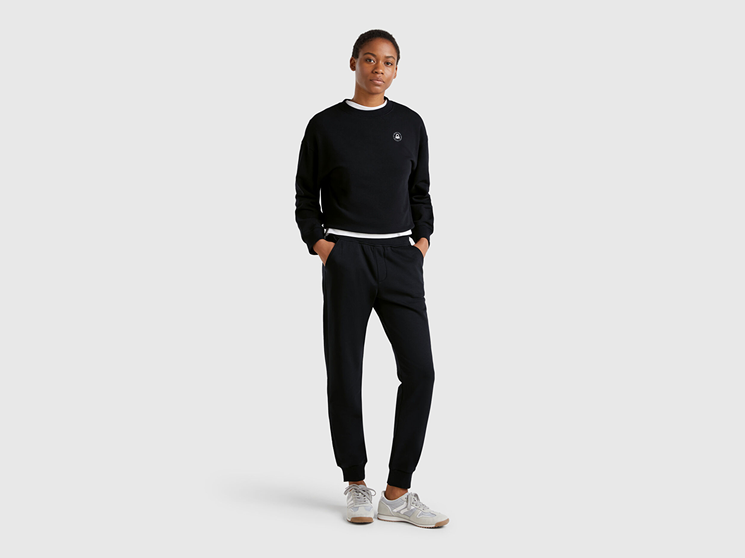 Benetton Kadın Siyah Pamuk Karışımlı Logo Baskılı Beli Lastikli Jogger Eşofman Altı