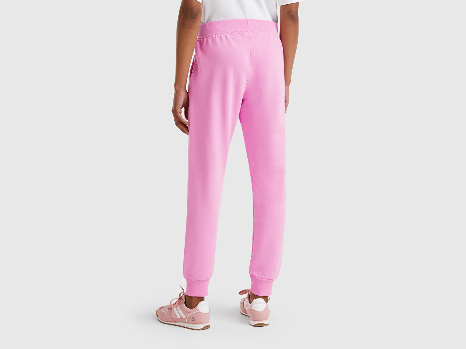 Benetton Kadın Pembe Pamuk Karışımlı Logo Baskılı Beli Lastikli Jogger Eşofman Altı