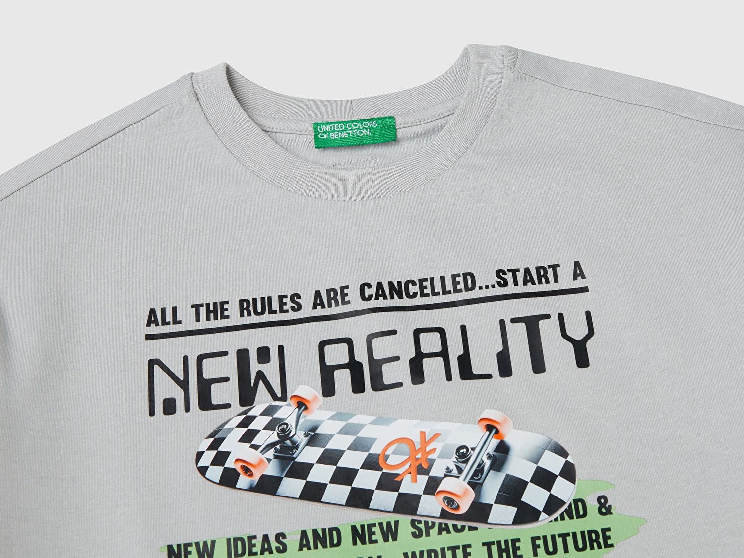 Benetton Erkek Çocuk Gri Melanj Baskılı Arkası Logo Etiketli T-Shirt