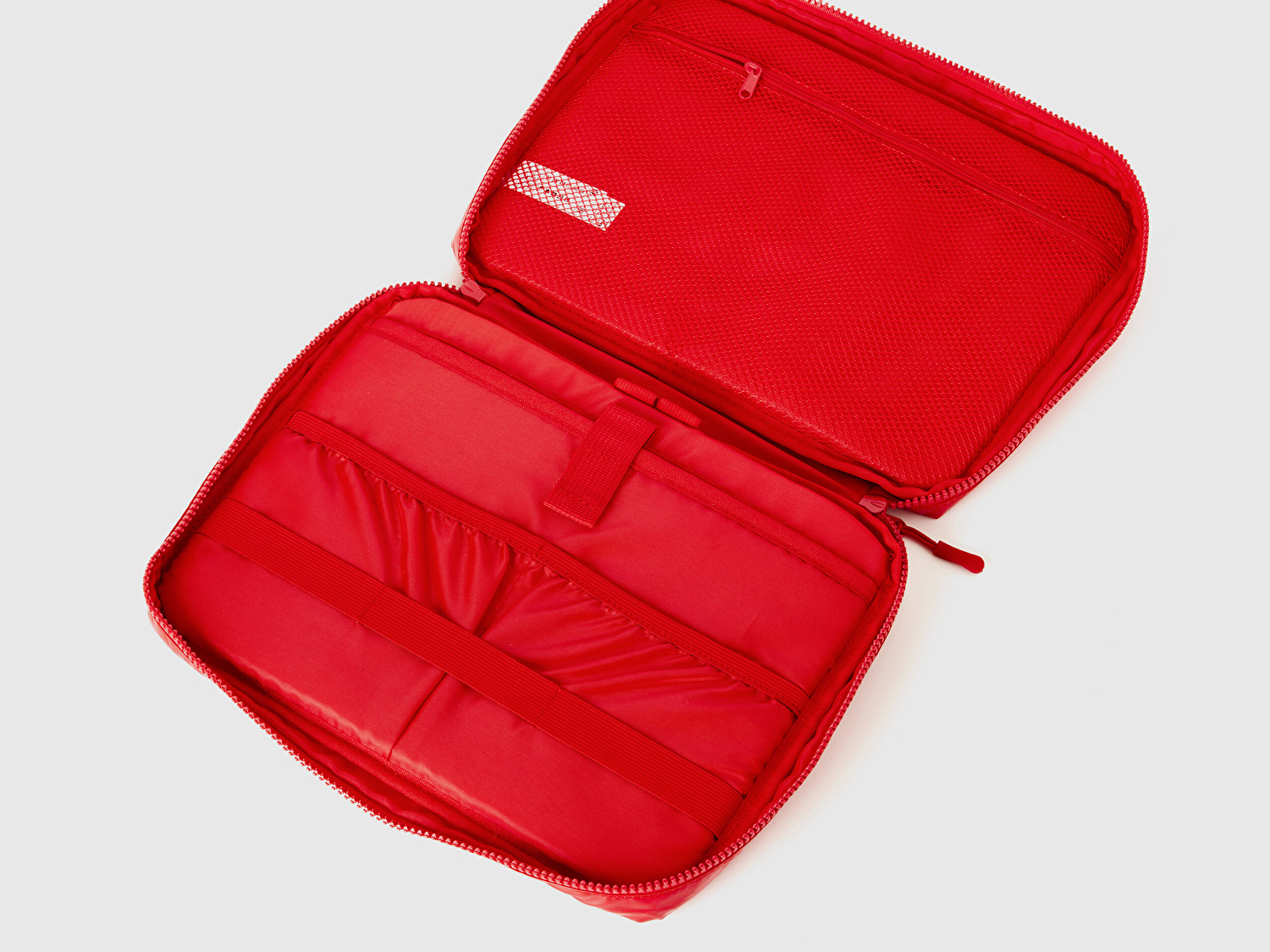 Benetton Unisex Kırmızı Dolgulu Parlak Organizer Çanta