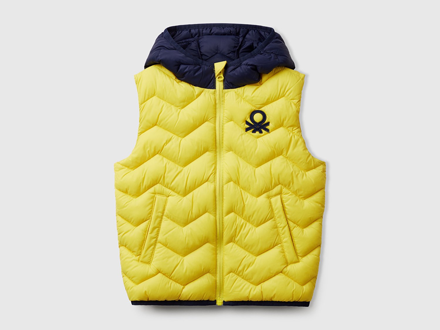 Benetton Erkek Bebek Sarı Logo Detaylı Kapüşonlu Yelek
