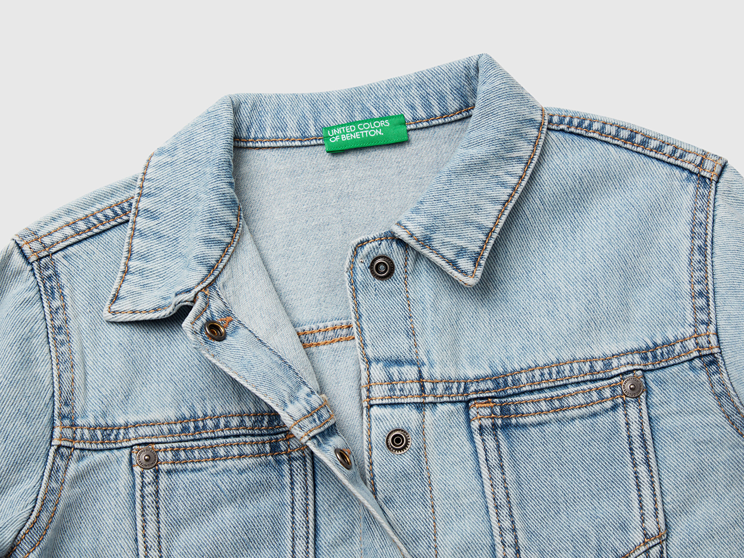 Benetton Kız Bebek Açık Denim Manşetli Denim Ceket