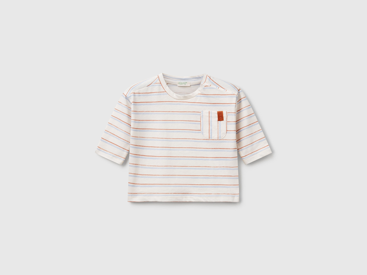 Benetton Bebek Ekru Tamamı Desenli Logo Detaylı Omzu Çıtçıtlı Uzun Kollu T-Shirt