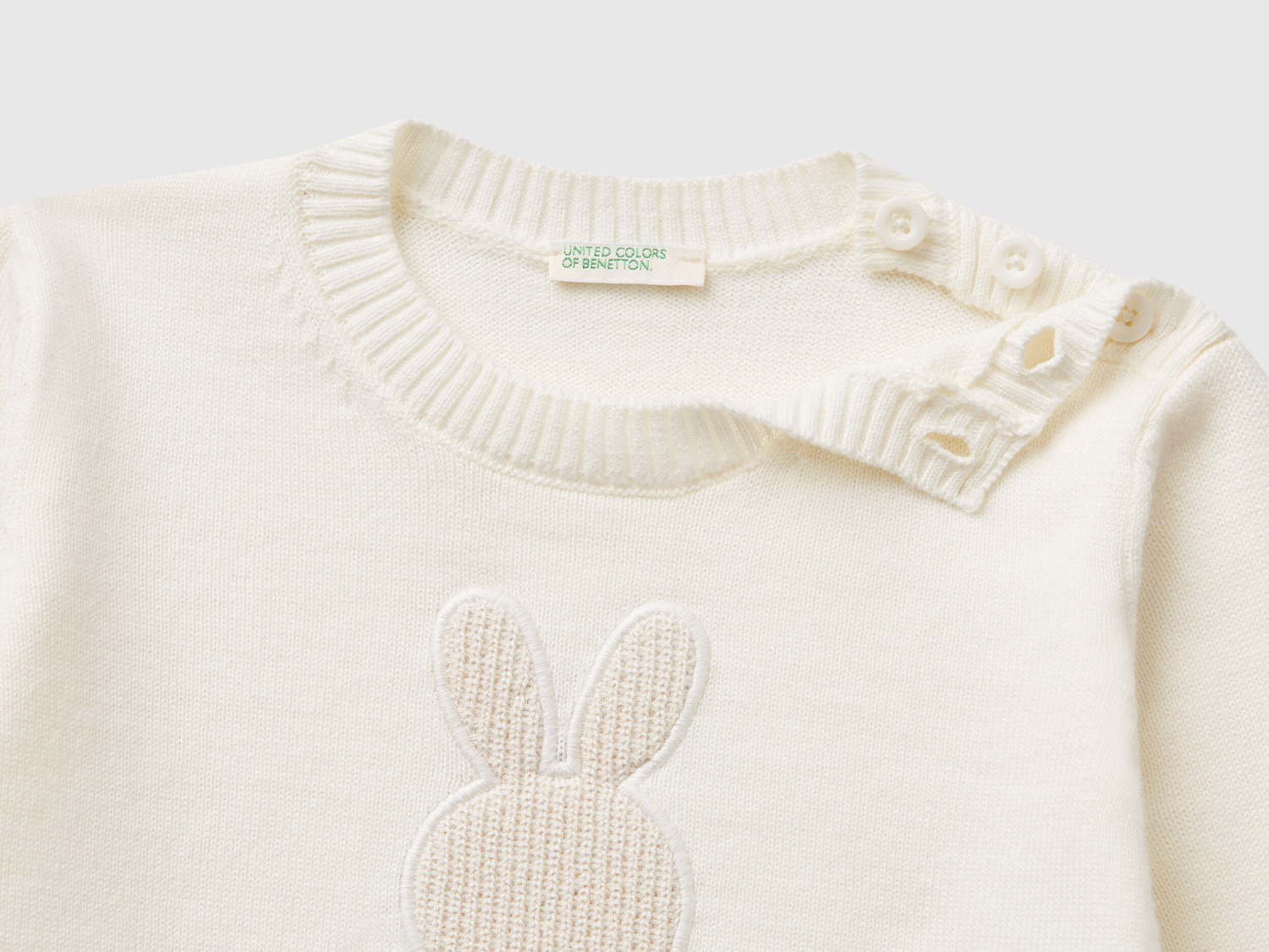 Benetton Bebek Beyaz Tavşan İşlemeli Logo Detaylı Bisiklet Yaka Kazak