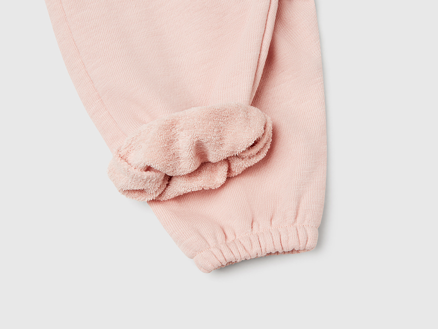 Benetton Bebek Toz Pembe Logolu Önü Fiyonk Detaylı Beli Büzgülü ve Fırfırlı Eşofman Altı