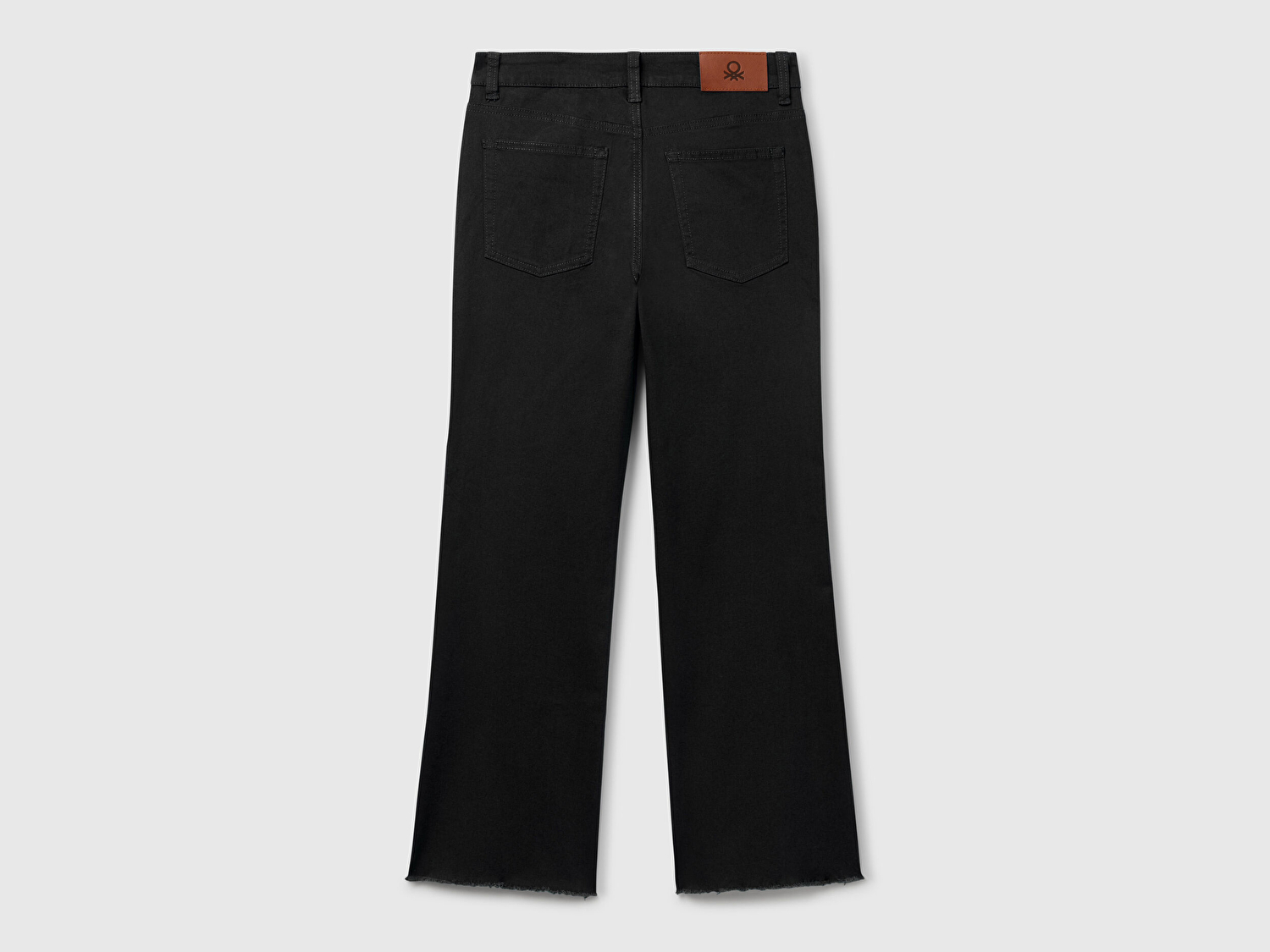 Benetton Kadın Siyah 5 Cepli Kısa Paça Denim Pantolon