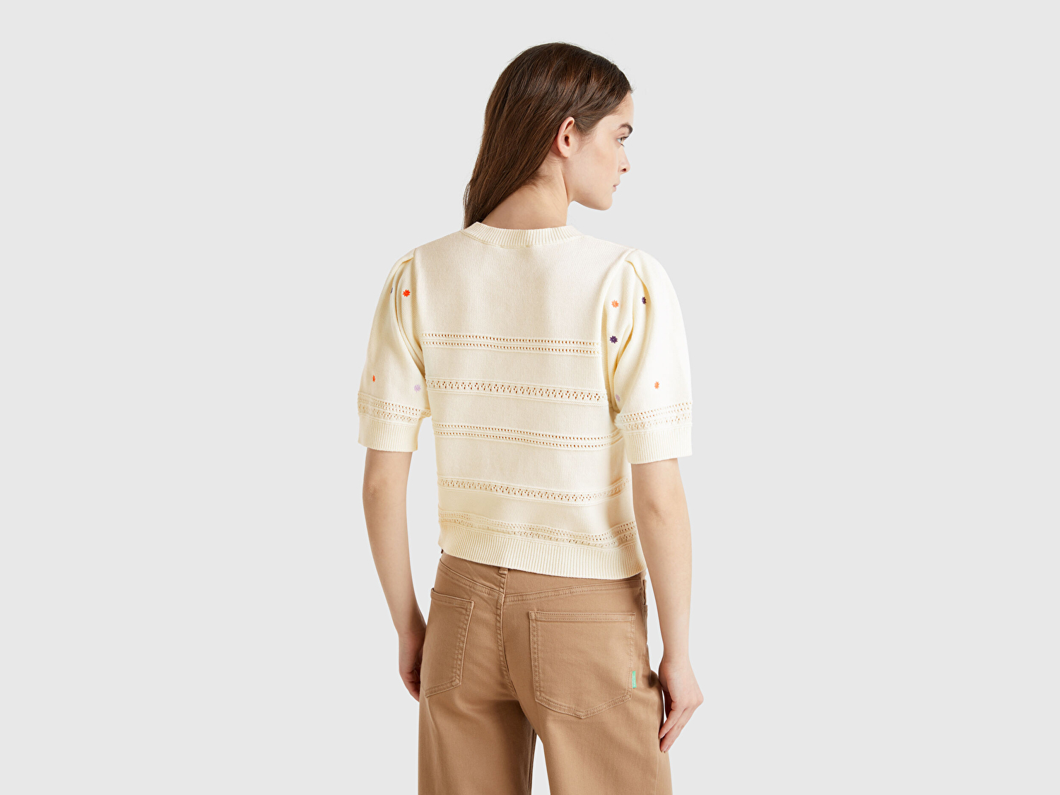 Benetton Kadın Krem %100 Pamuk Desenli Yarım Kol Regular Fit Bisiklet Yaka Kazak