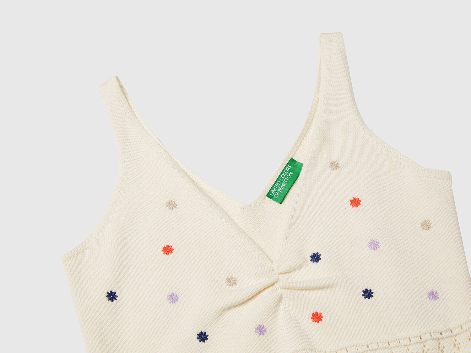 Benetton Kadın Krem %100 Pamuk Çiçek İşlemeli Göğsü Büzgülü Regular Fit Triko Atlet