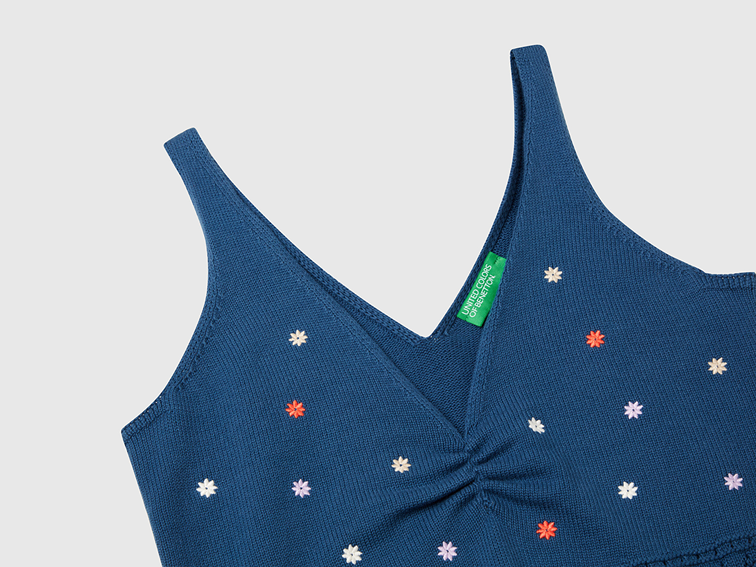 Benetton Kadın Denim %100 Pamuk Çiçek İşlemeli Göğsü Büzgülü Regular Fit Triko Atlet
