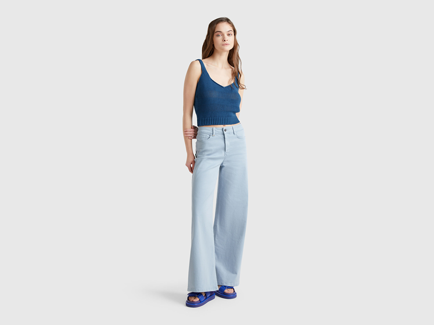 Benetton Kadın Denim %100 Pamuk Şerit Efektli Örme Relax Fit V Yaka Triko Atlet
