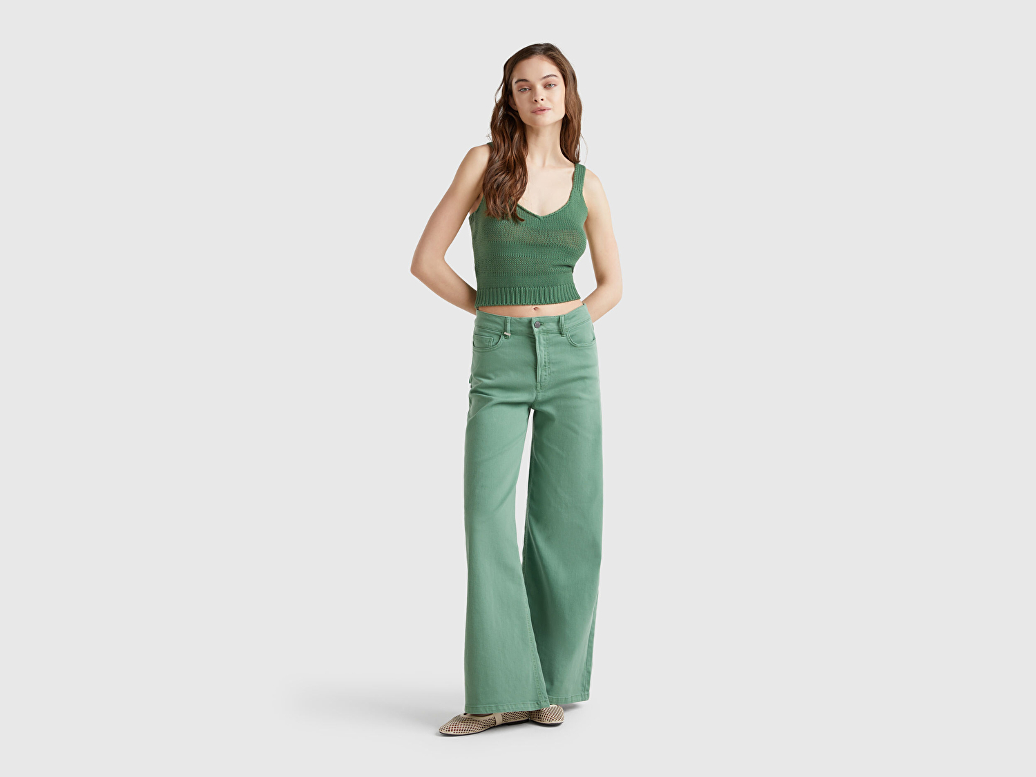 Benetton Kadın Açık Yeşil %100 Pamuk Şerit Efektli Örme Relax Fit V Yaka Triko Atlet
