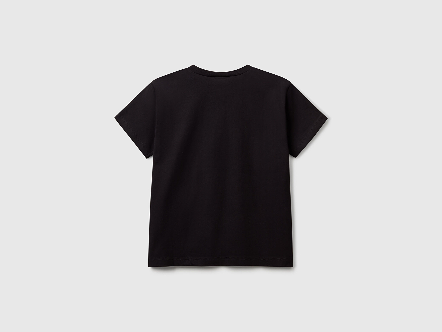 Benetton Erkek Çocuk Siyah Grafik Baskılı Kısa Kollu T-Shirt
