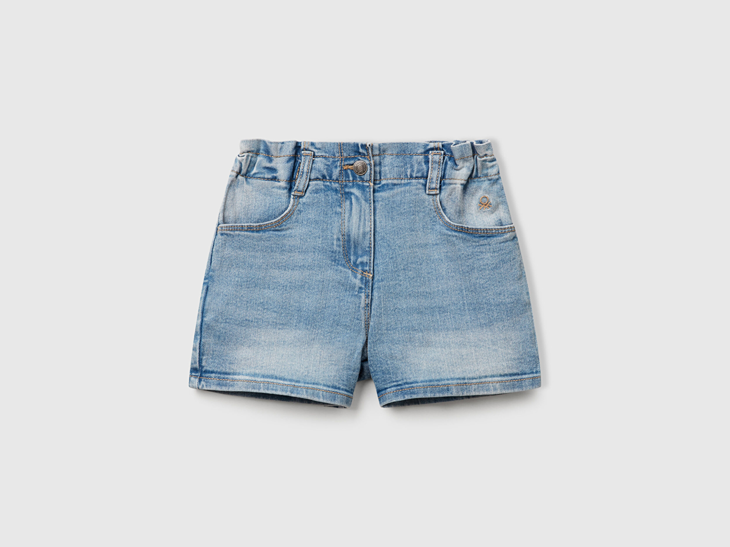 Benetton Kız Bebek Açık Denim Logolu Taş Yıkama Beli Lastikli Streç Denim Şort