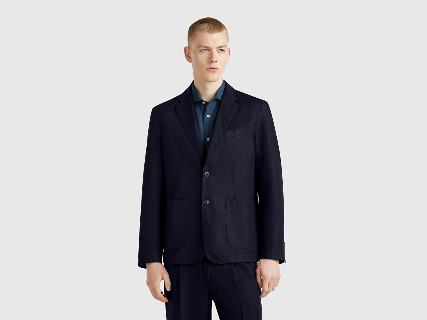 Benetton Erkek Lacivert Keten Karışımlı Biyeli Cep Detaylı Çift Düğmeli Blazer Ceket