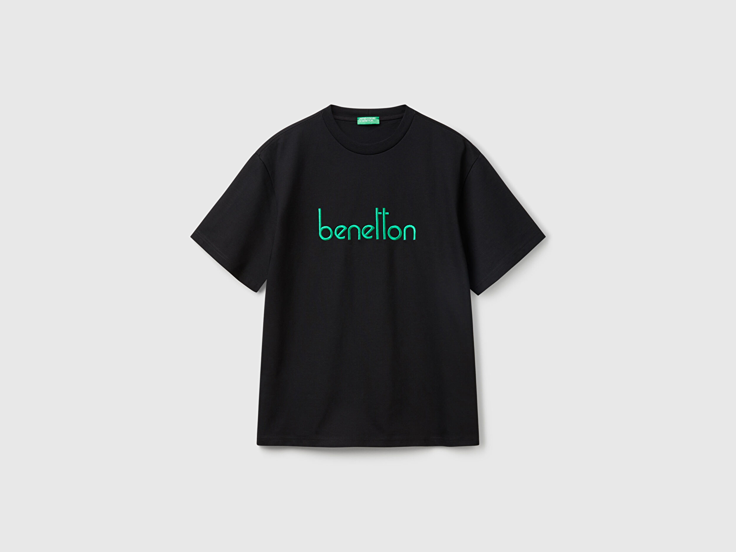 Benetton Erkek Siyah %100 Pamuk Önü Logo İşlemeli Oversize T-Shirt