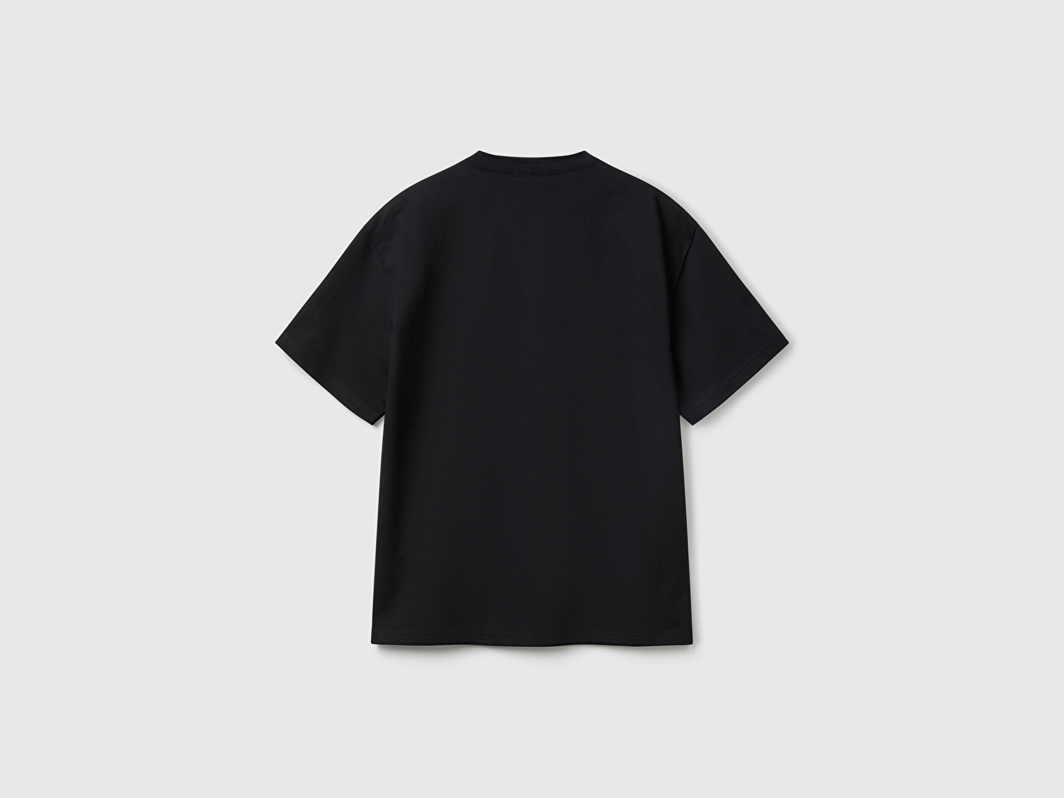 Benetton Erkek Siyah %100 Pamuk Önü Logo İşlemeli Oversize T-Shirt