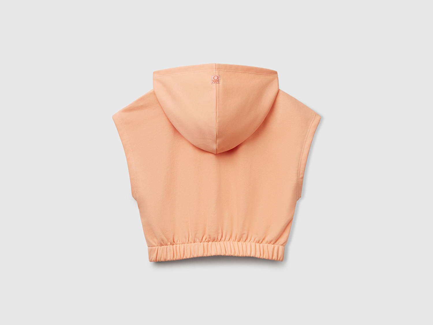 Benetton Kız Çocuk Yavruağzı Önü Aplikeli Nakış Detaylı Kolsuz Kapüşonlu Sweatshirt