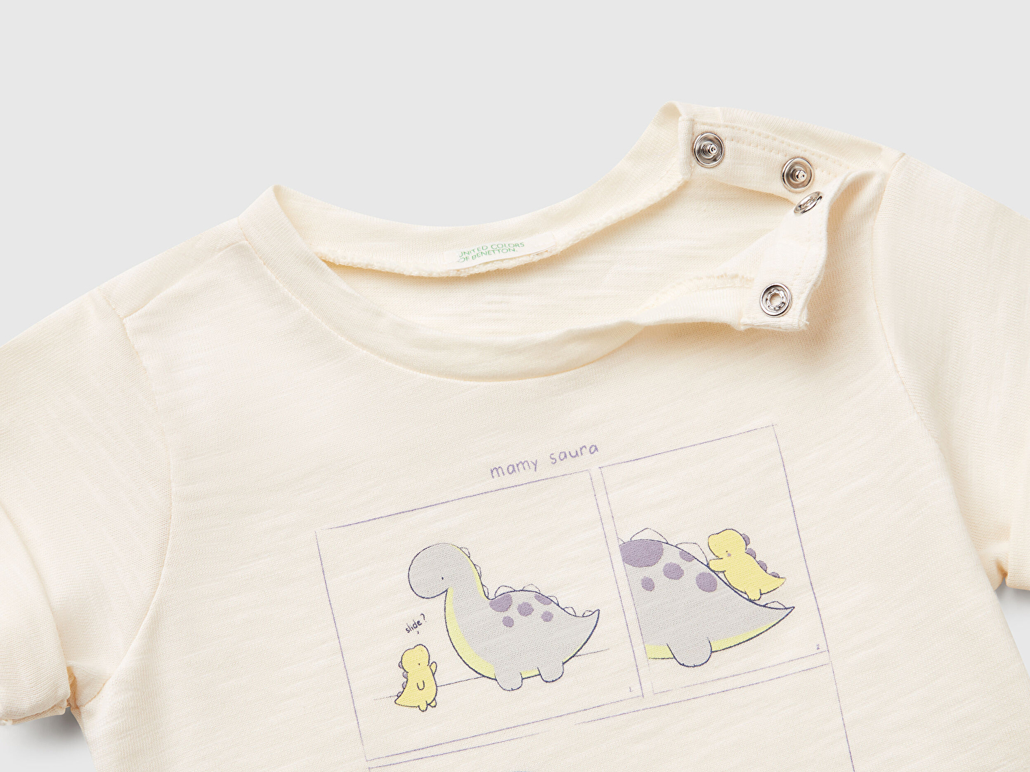 Benetton Bebek Krem Önü Baskılı Omzu Çıtçıtlı Manşet Detaylı T-Shirt