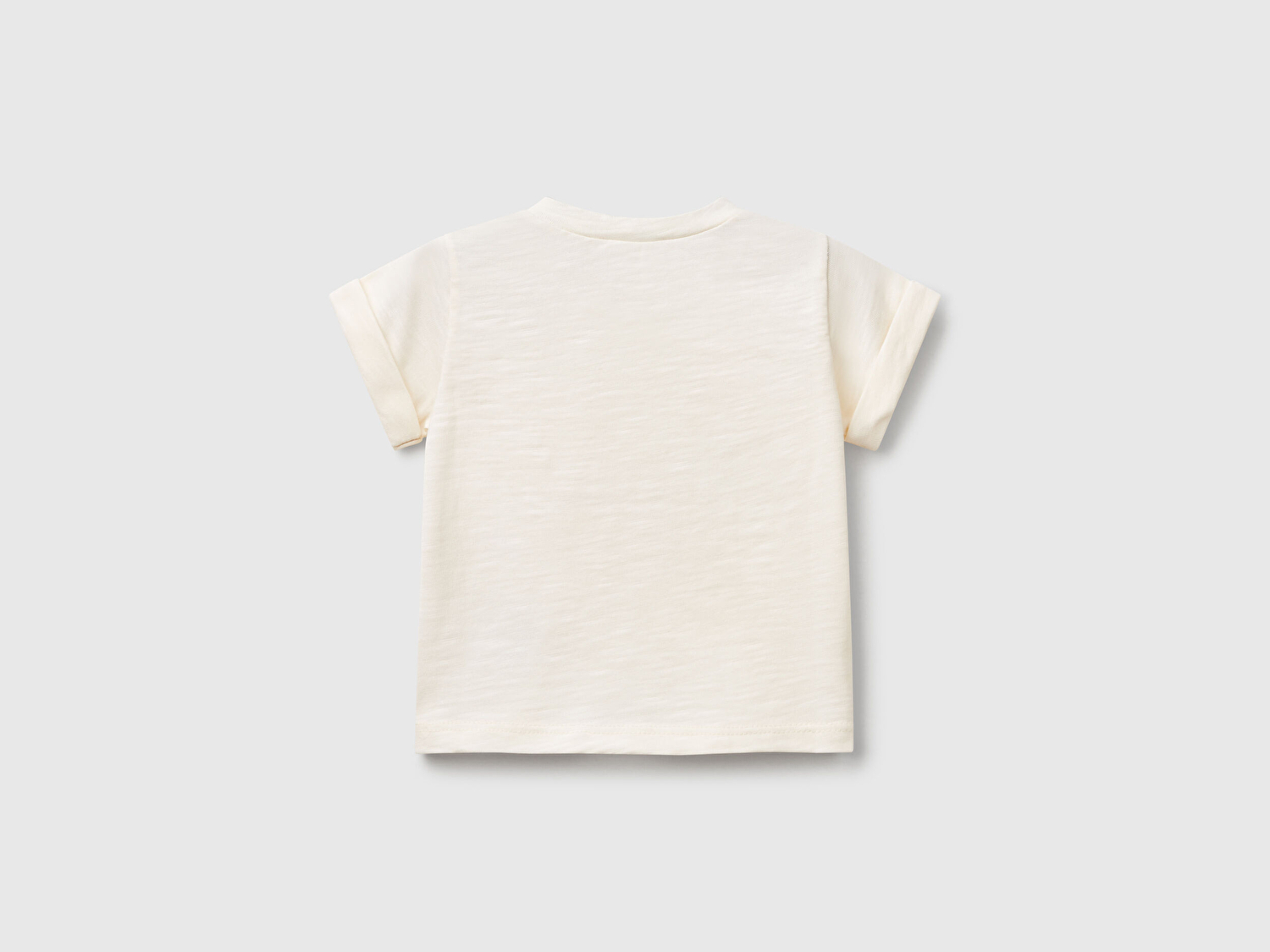 Benetton Bebek Ekru Önü Baskılı Omzu Çıtçıtlı Manşet Detaylı T-Shirt