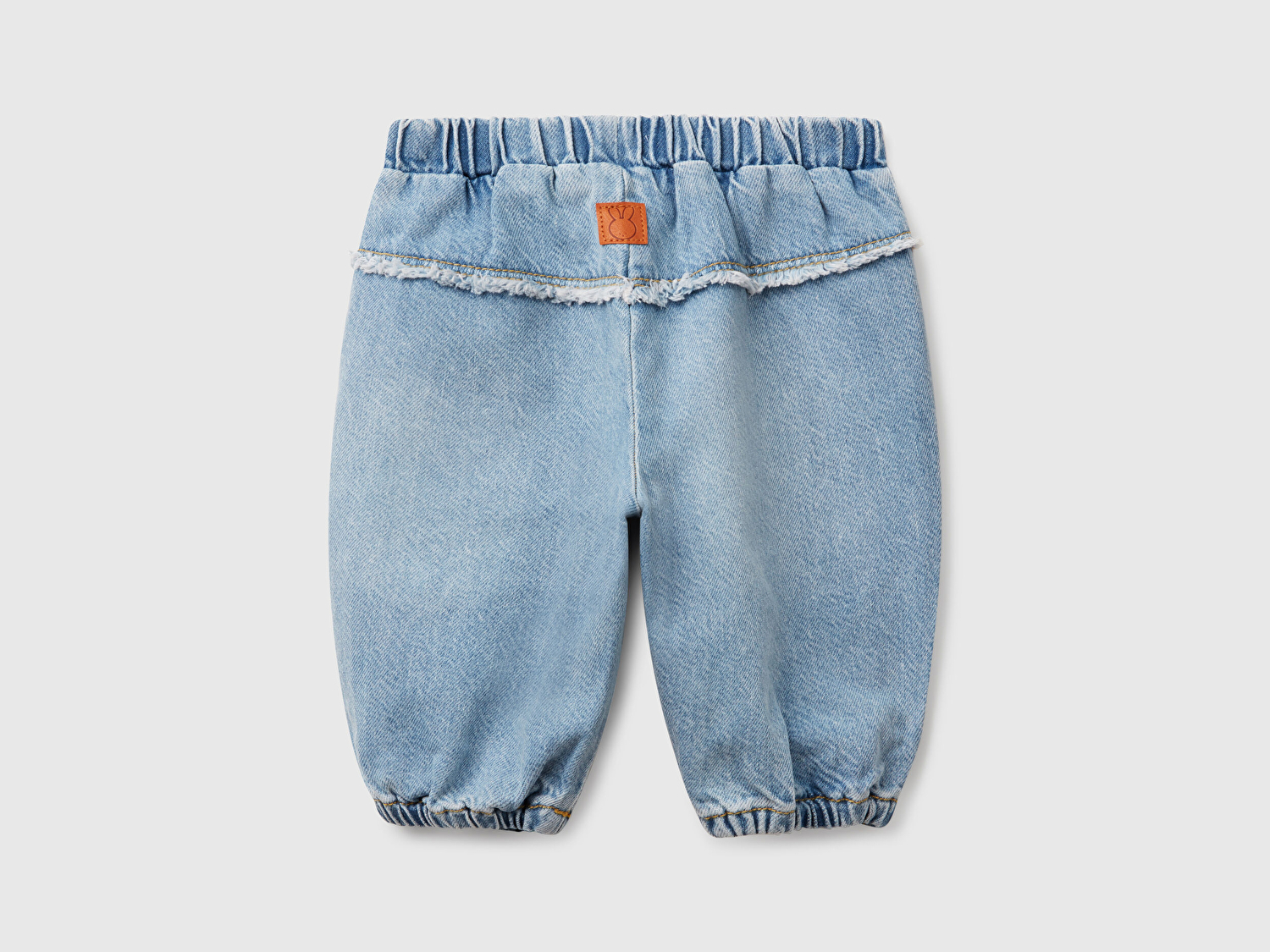 Benetton Bebek Denim Logolu Beli ve Paçası Lastikli Büzgü İpli Denim Pantolon