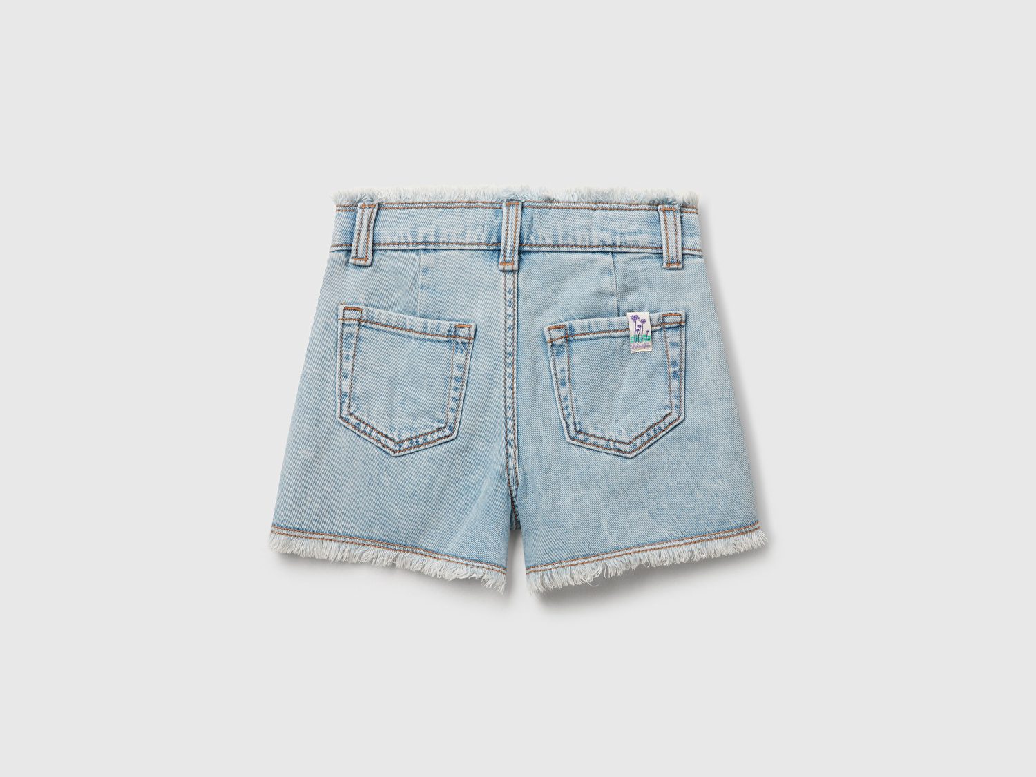 Benetton Kız Bebek Açık Denim Arka Cebi Logo Etiketli Beli Lastikli Denim Şort