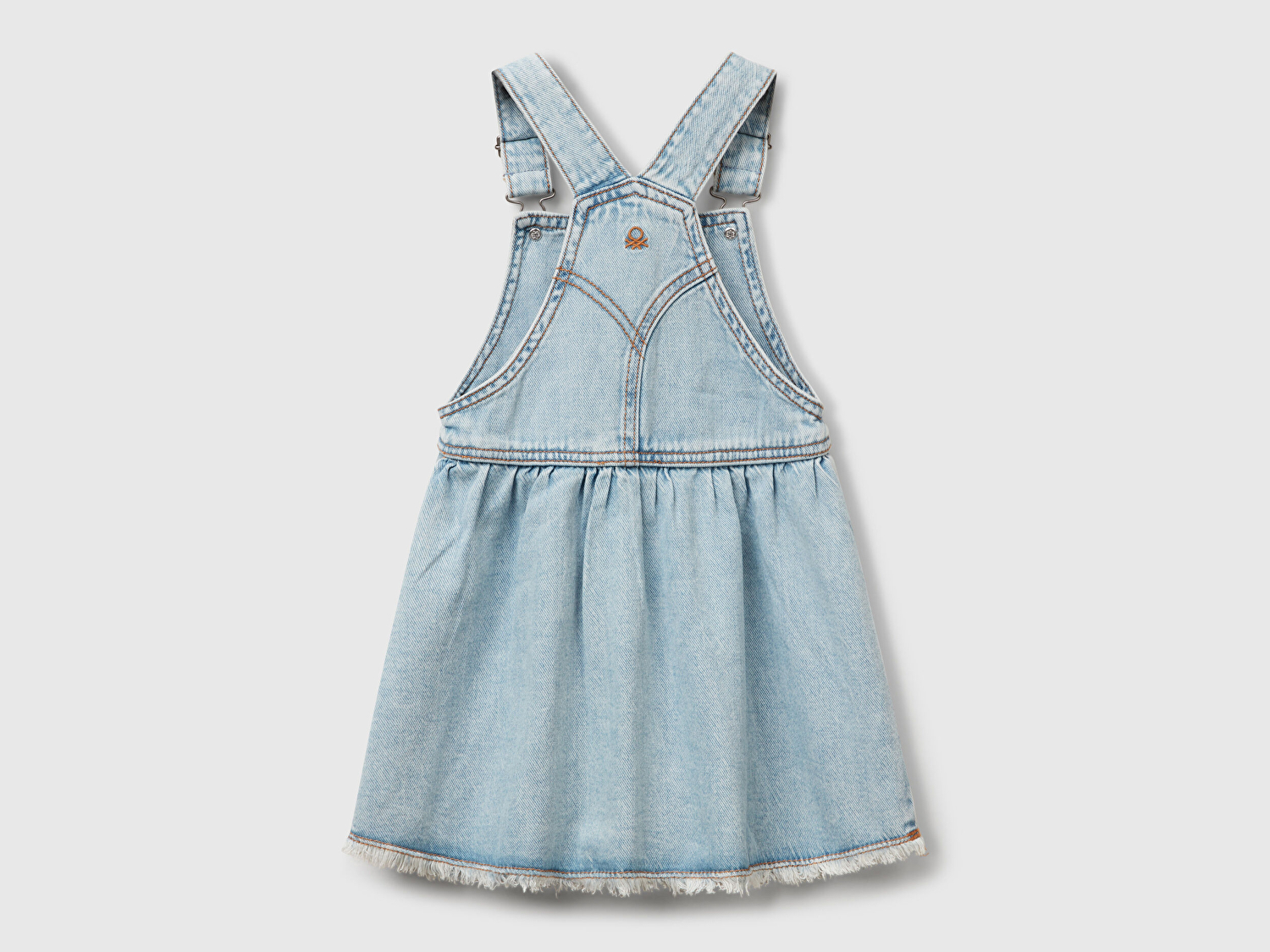 Benetton Kız Bebek Açık Denim Taş Yıkama Pileli Ayarlanabilir Askılı Denim Salopet