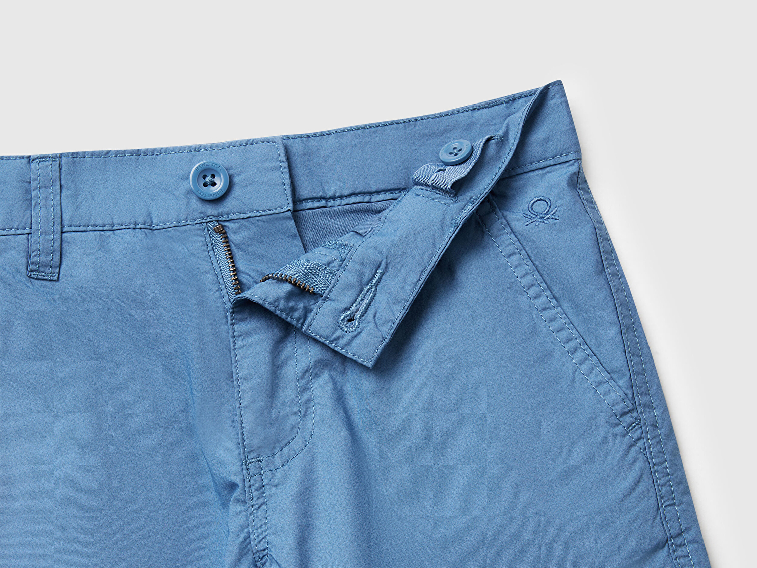 Benetton Erkek Çocuk Havacı Mavi Cepli Regular Fit Denim Bermuda Şort