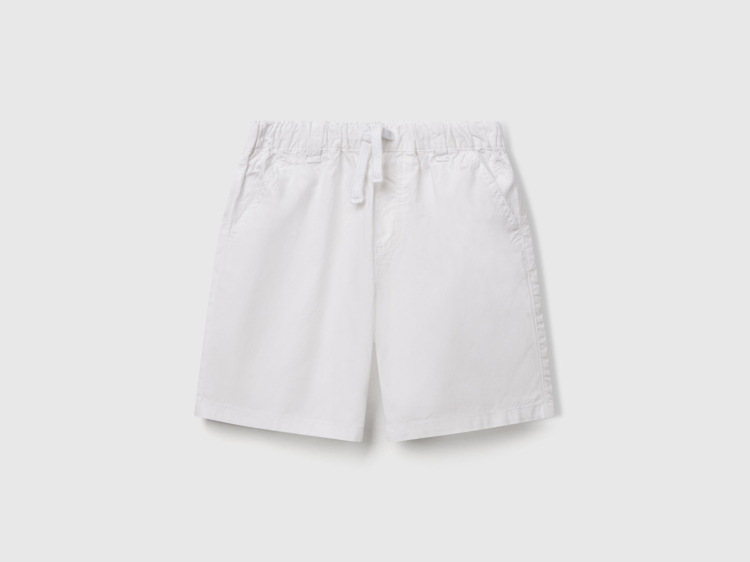 Benetton Erkek Bebek Beyaz Beli Büzgü İpli Bermuda Şort