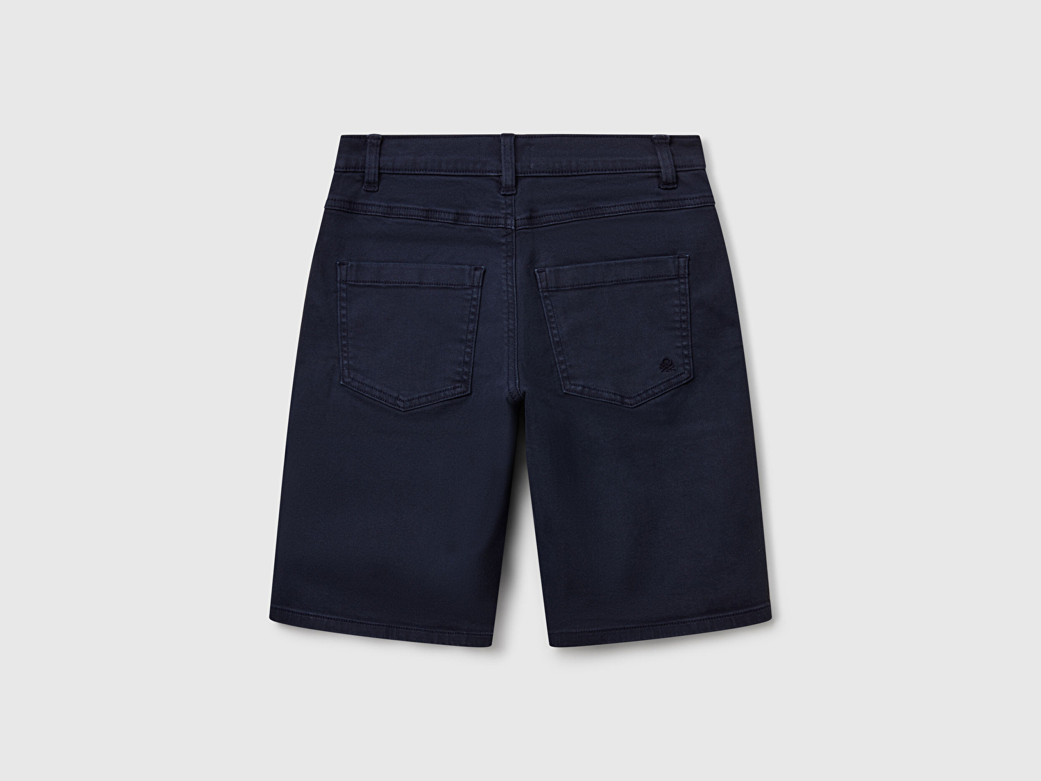 Benetton Erkek Çocuk Lacivert Logo İşlemeli Denim Görünümlü Streç Bermuda Şort