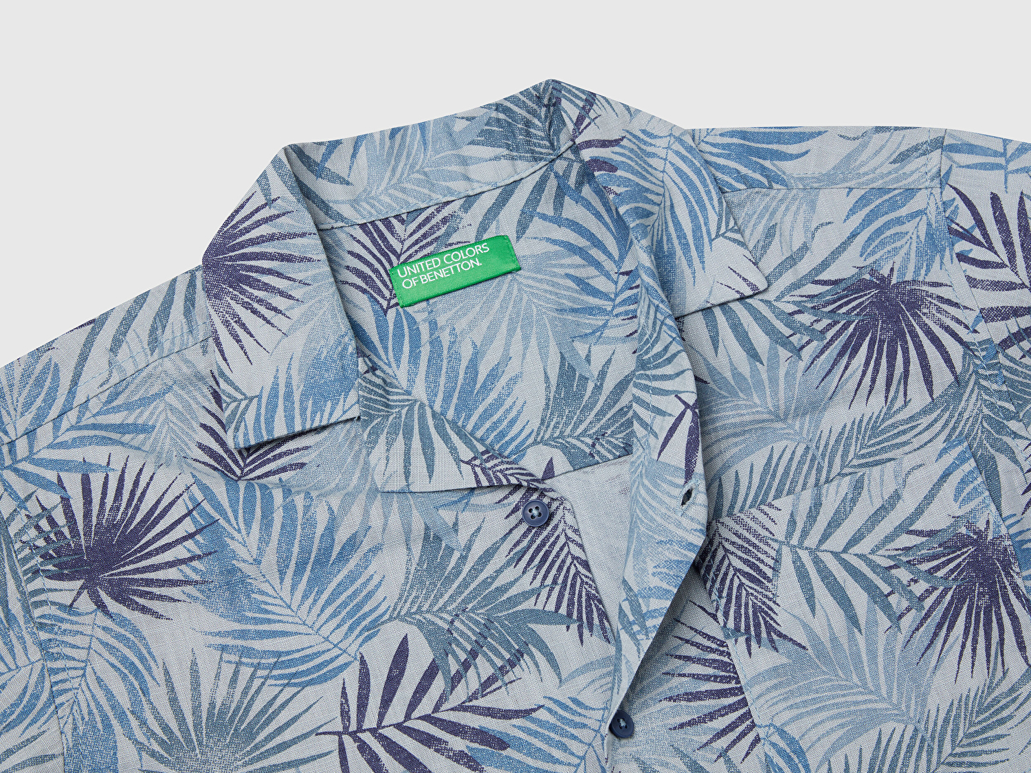 Benetton Erkek Çocuk Havacı Mavi Keten Karışımlı Tamamı Desenli Tek Cep Detaylı Kısa Kollu Gömlek