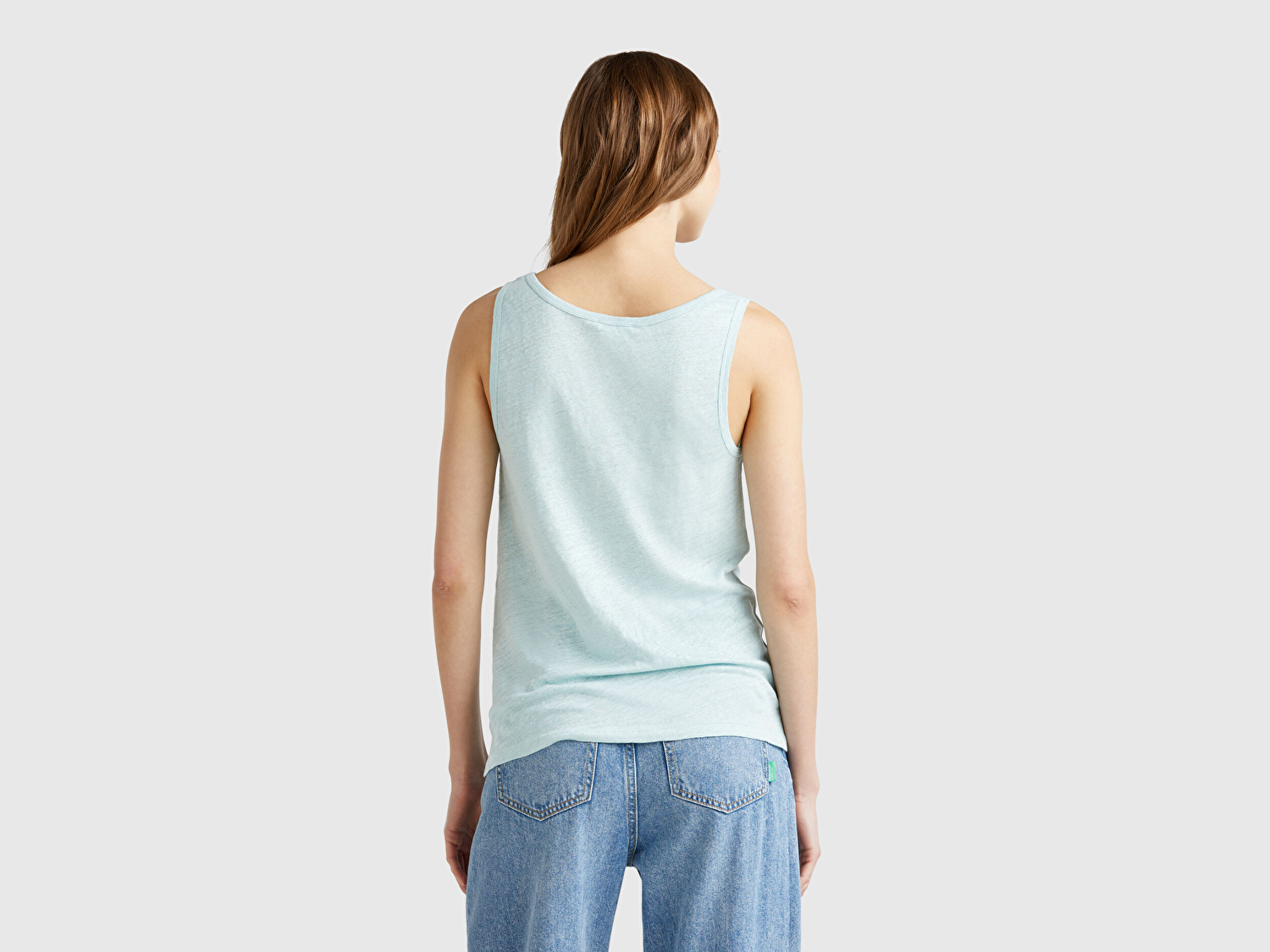 Benetton Kadın Su Yeşili %100 Keten Yanları Yırtmaçlı Regular Fit Yuvarlak Yaka Atlet