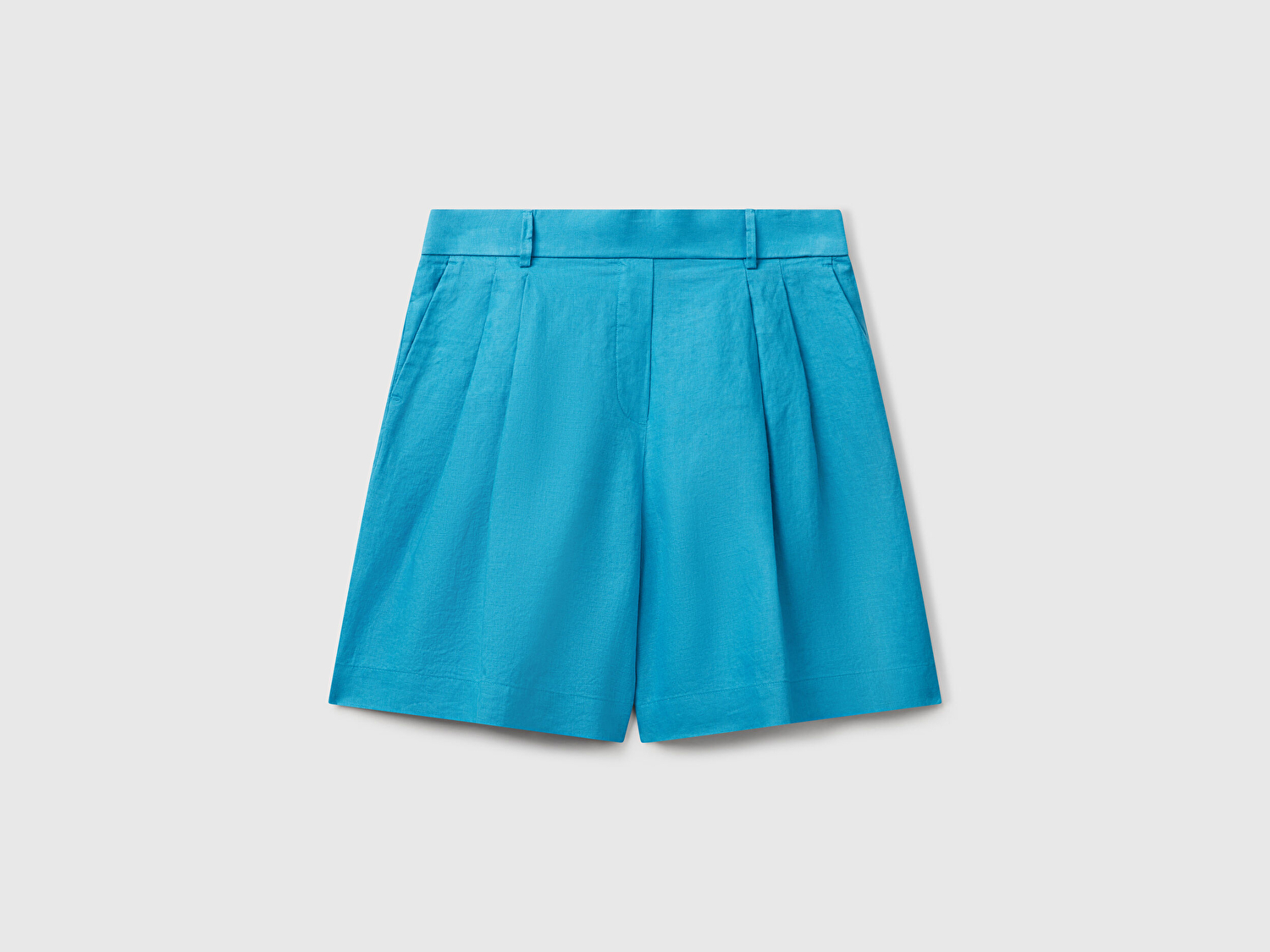Benetton Kadın Mavi %100 Keten Arka Beli Lastikli Pileli Relax Fit Bermuda Şort