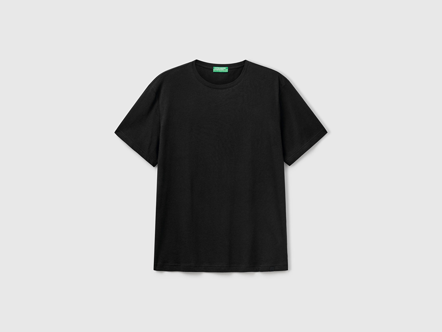 Benetton Erkek Siyah %100 Koton Bisiklet Yaka T-Shirt