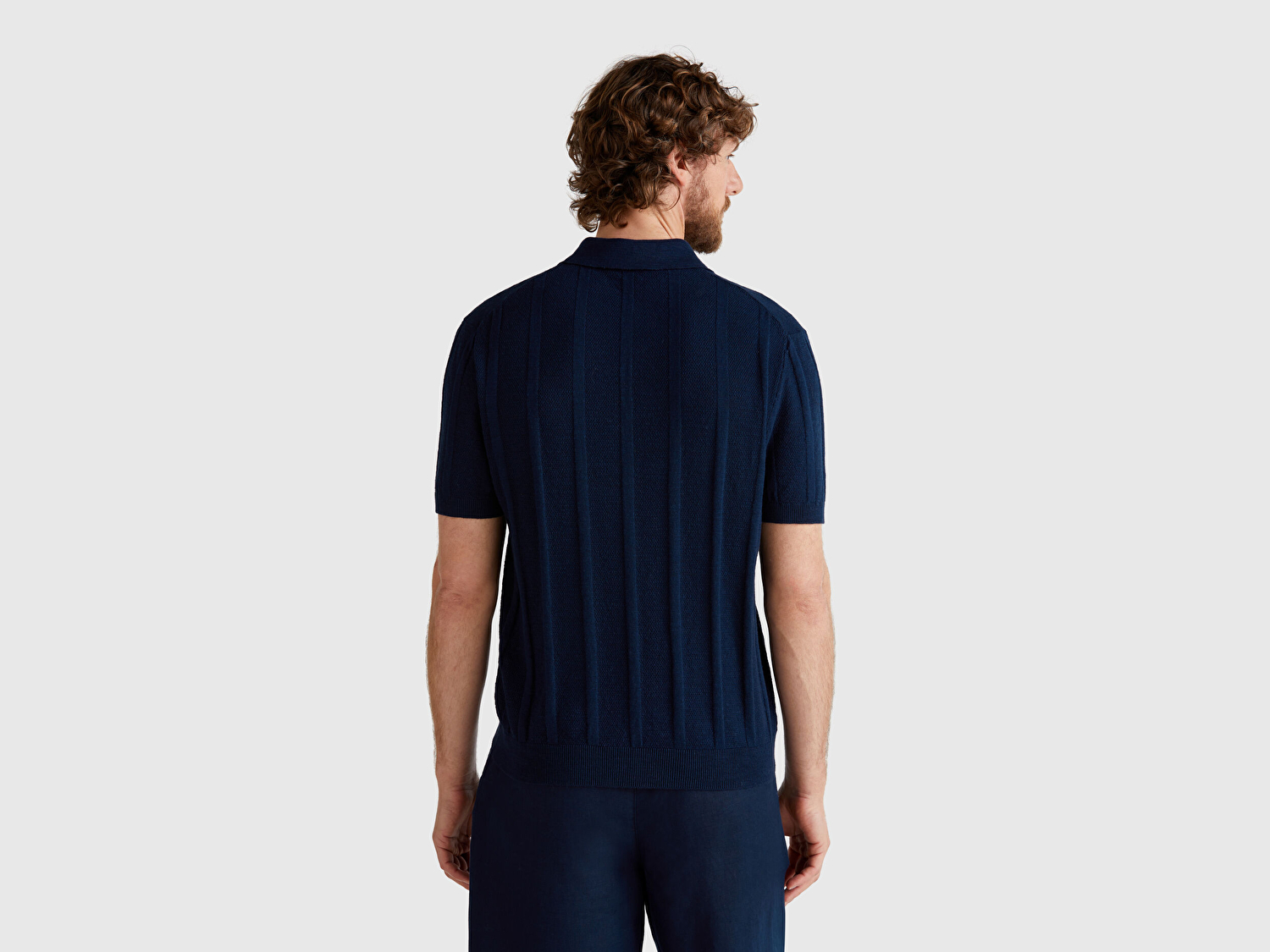 Benetton Erkek Lacivert Keten Karışımlı Kontrastlı Düğmeli Regular Fit Polo Yaka Kazak