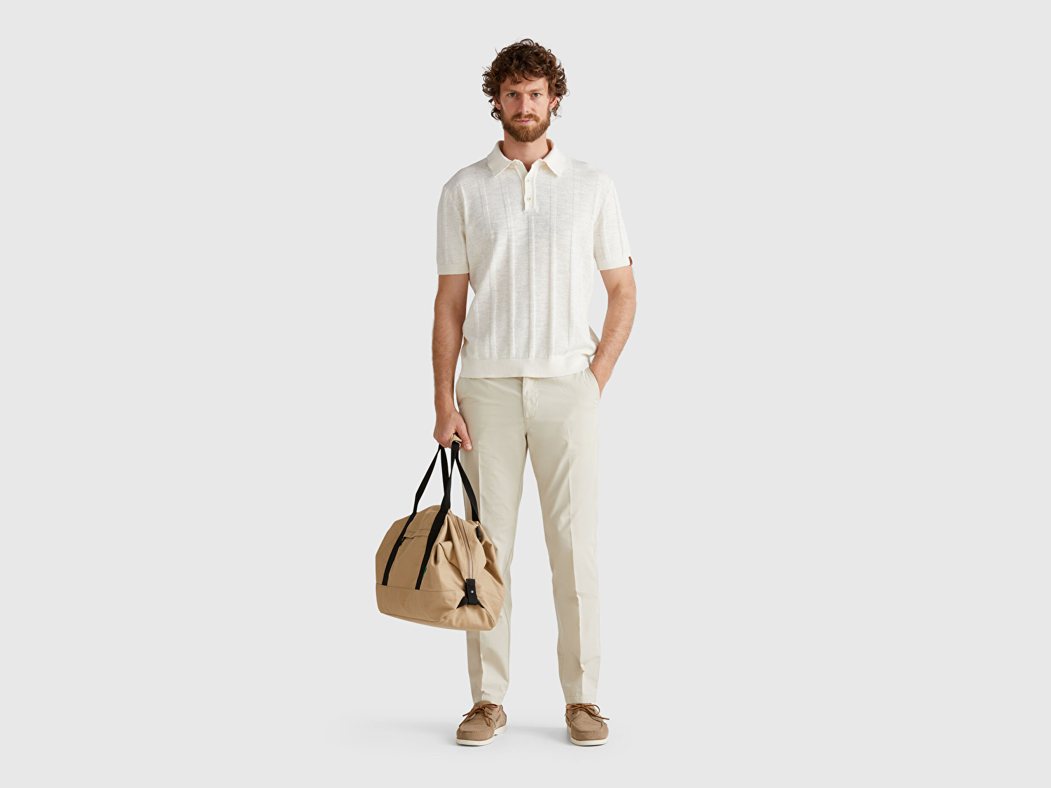 Benetton Erkek Krem Keten Karışımlı Kontrastlı Düğmeli Regular Fit Polo Yaka Kazak