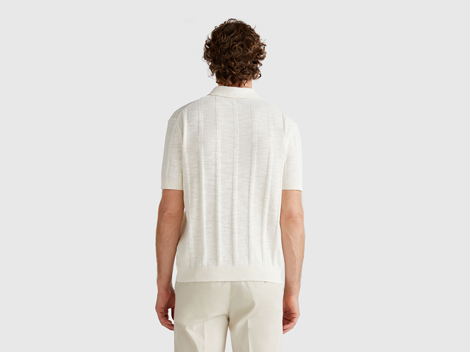 Benetton Erkek Krem Keten Karışımlı Kontrastlı Düğmeli Regular Fit Polo Yaka Kazak