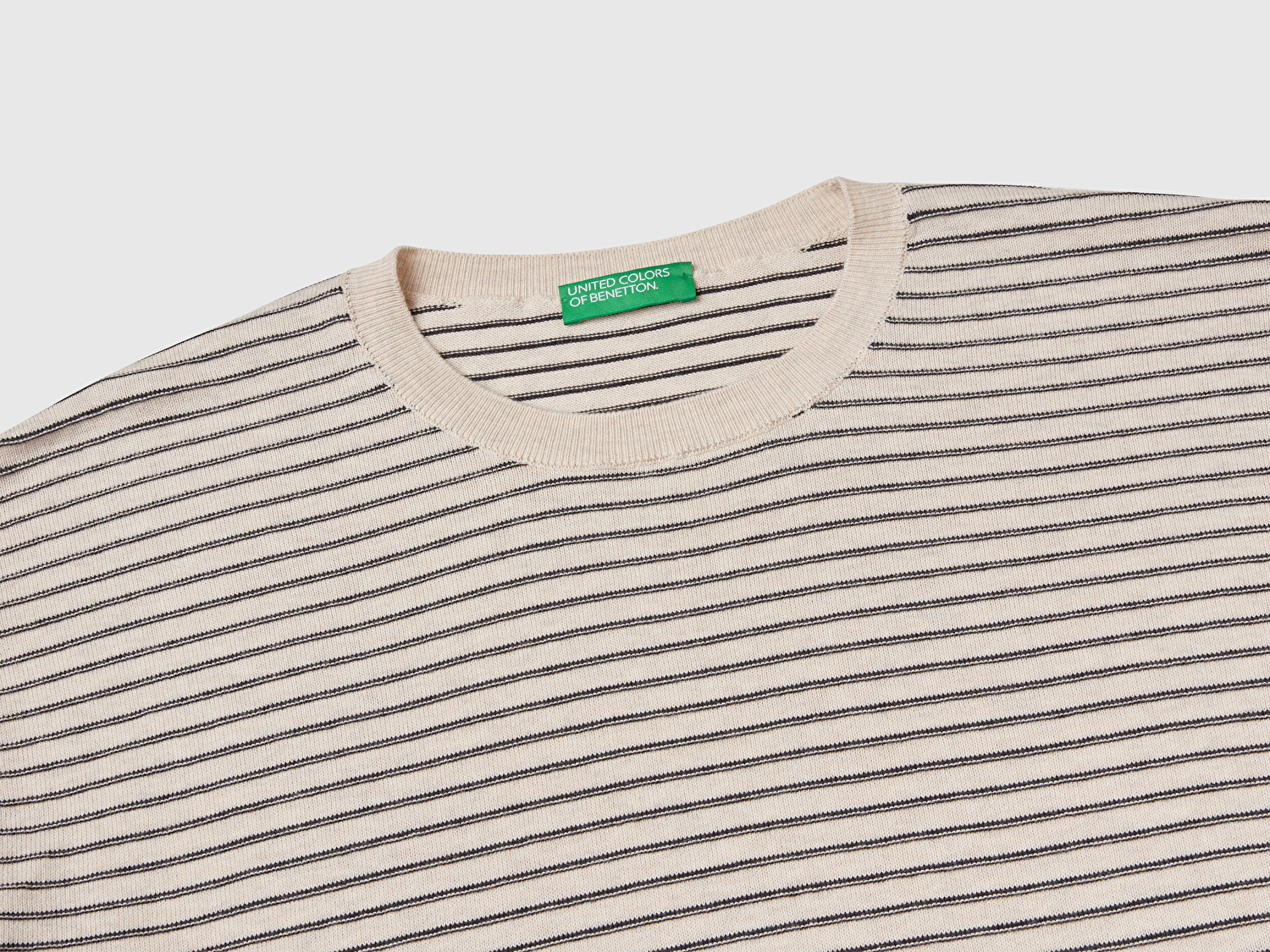 Benetton Erkek Bej %100 Koton Kısa Kollu Çizgili Rahat Kesim Kazak