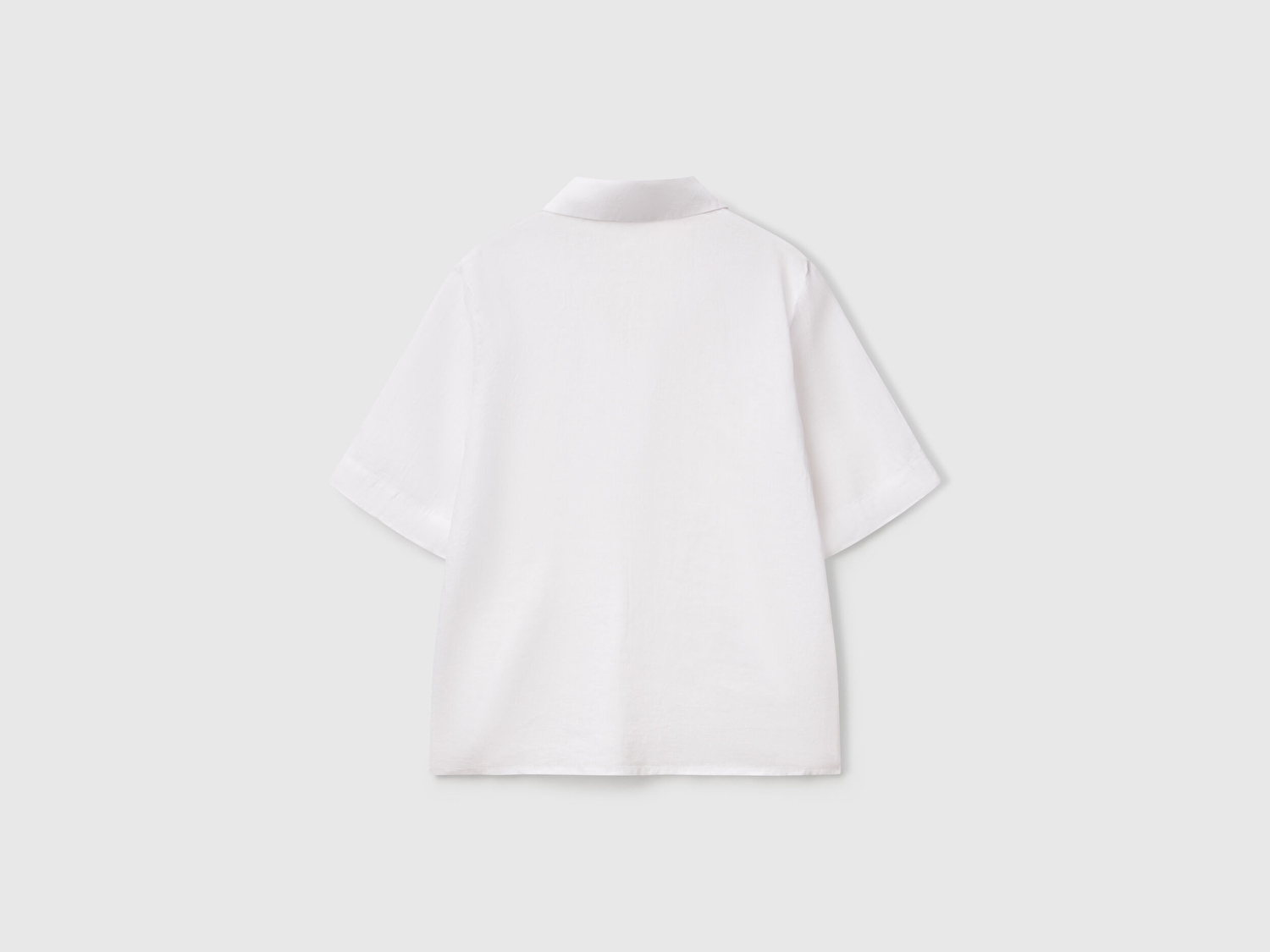 Benetton Kadın Beyaz %100 Keten Relax Fit V Gömlek Yakalı Kısa Kollu Bluz