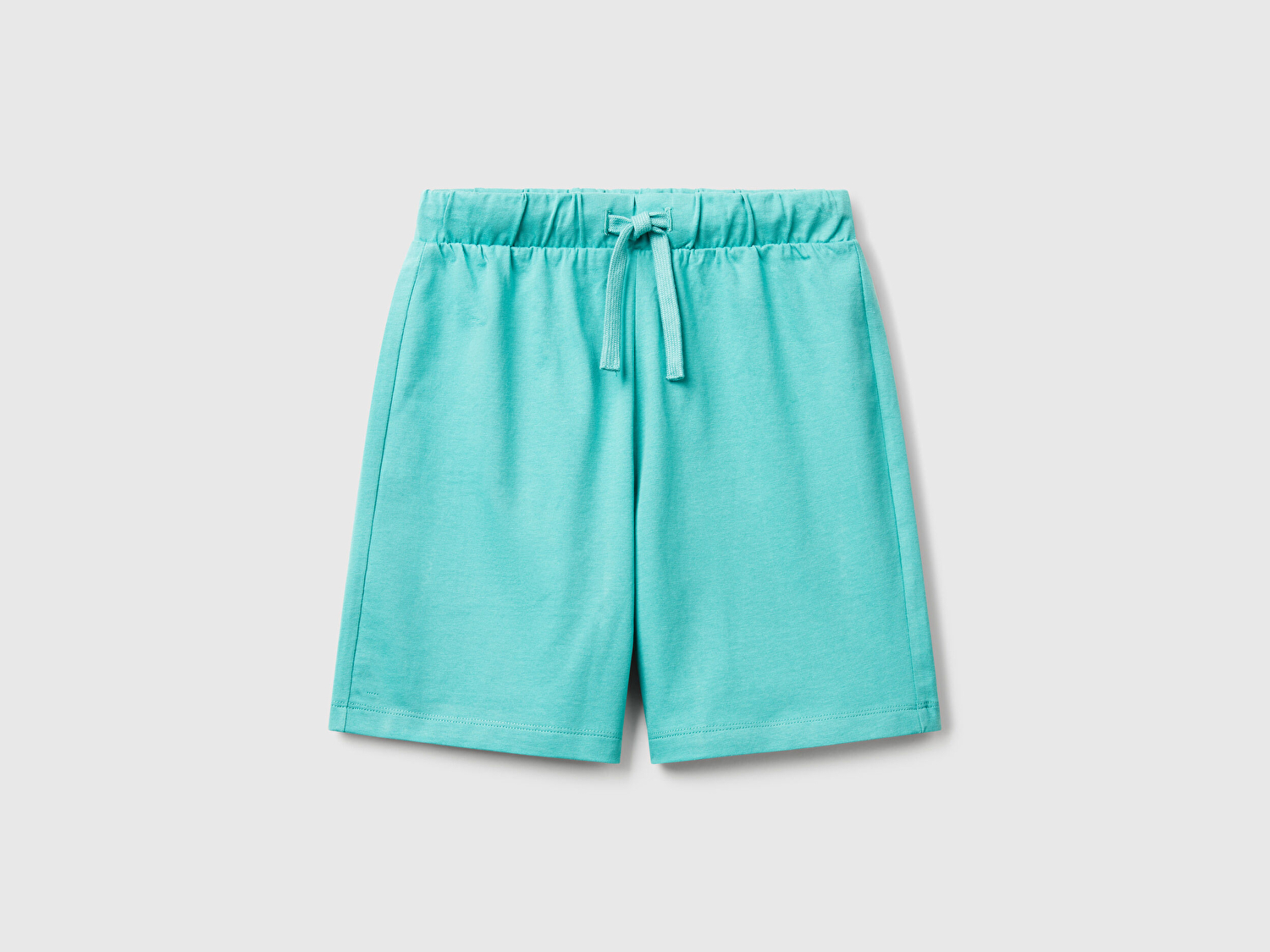 Benetton Erkek Çocuk Mint Yeşili Arka Cebi Logo Baskılı Beli İpli Şort