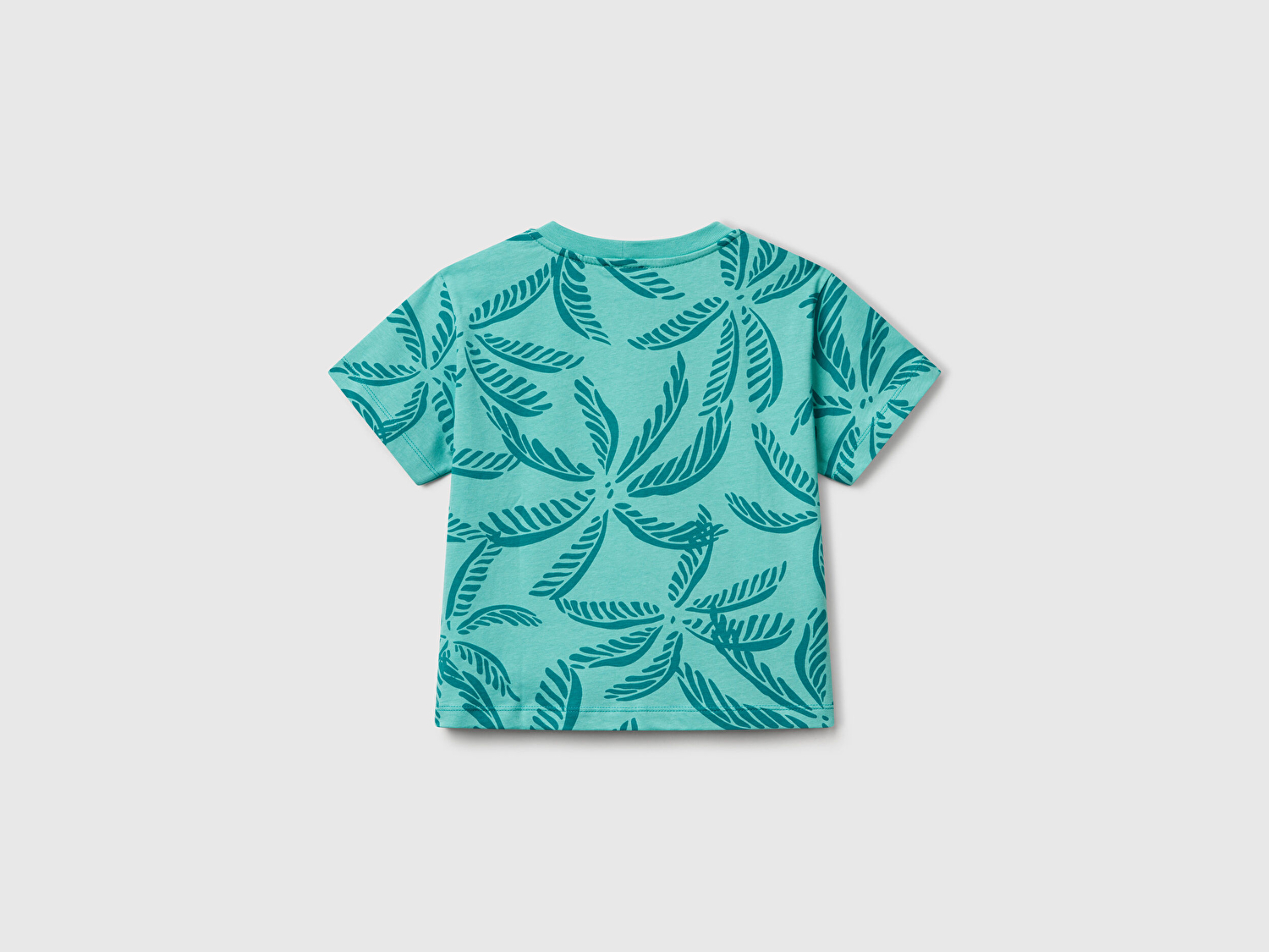 Benetton Erkek Bebek Koyu Yeşil Tamamı Desenli Önü Cepli ve Logo Etiketi Detaylı T-Shirt