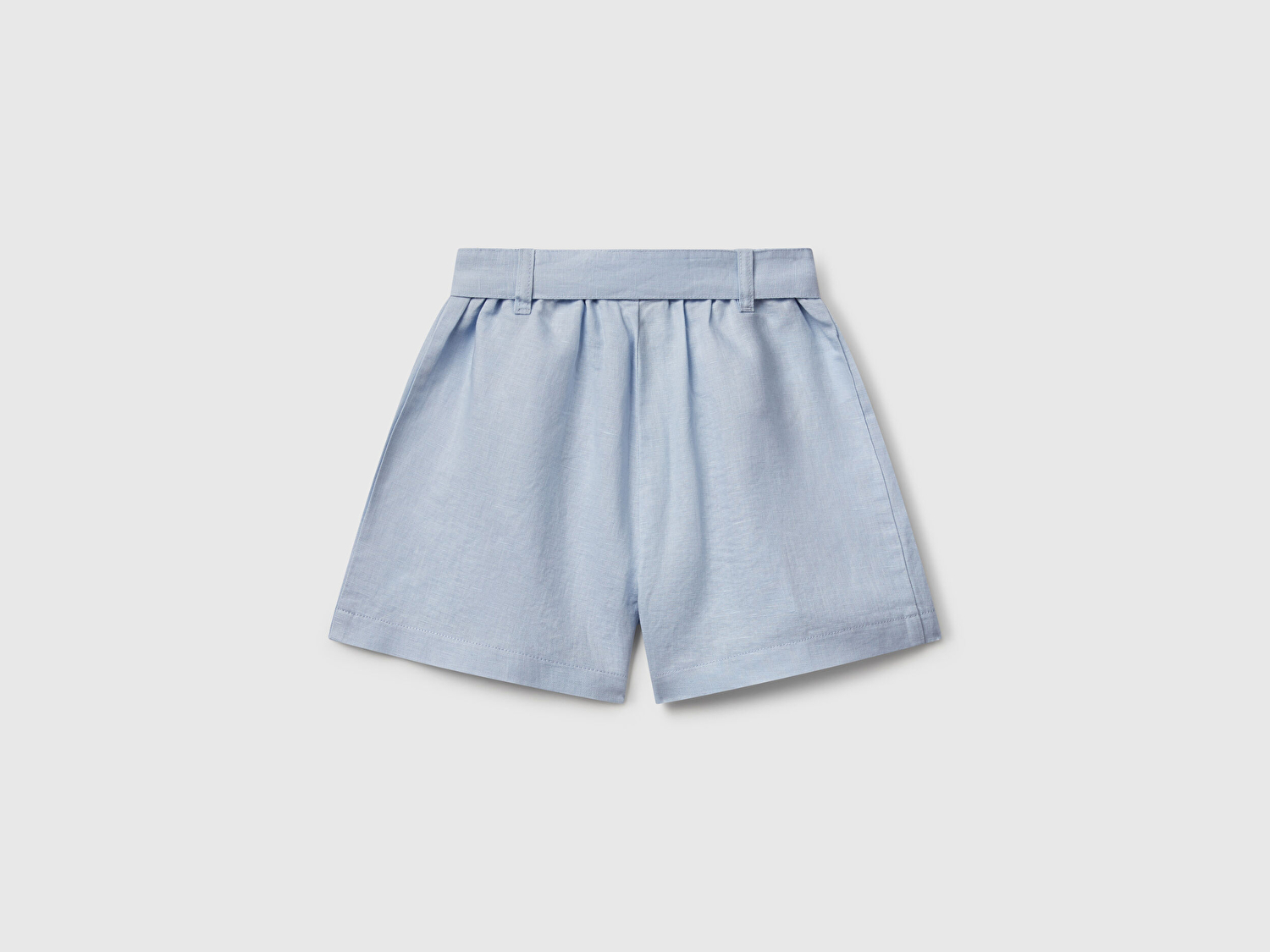 Benetton Kız Bebek Toz Mavi Keten Karışımlı Beli Lastikli Kuşaklı Pileli Bermuda Şort