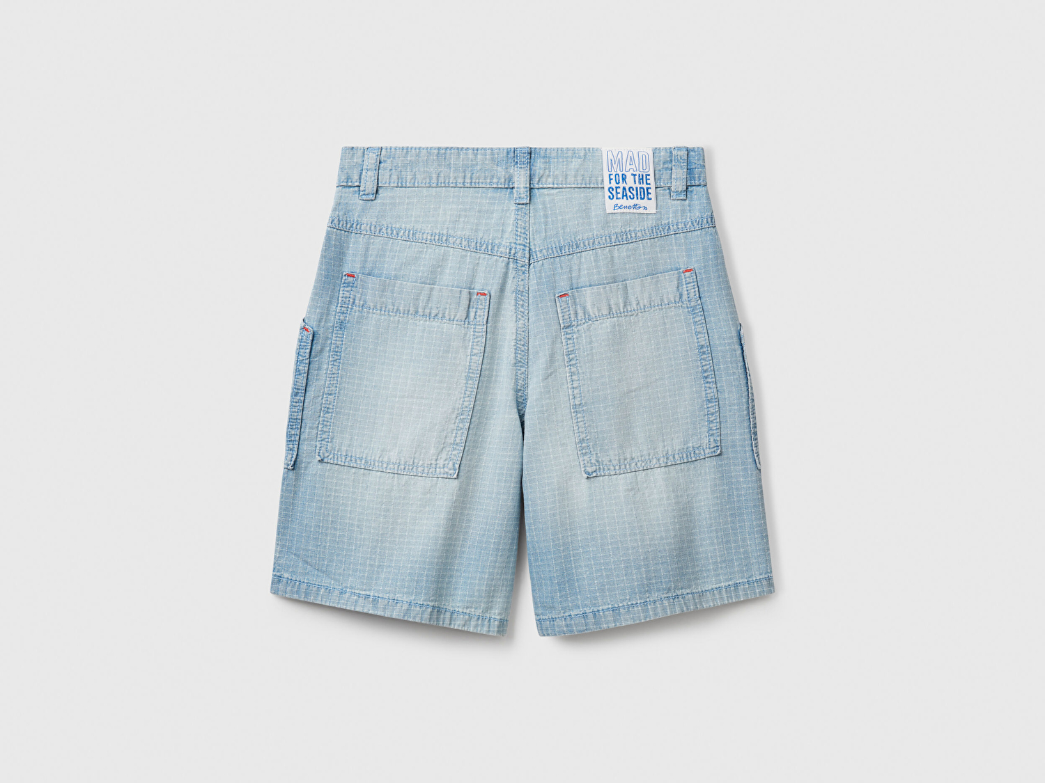 Benetton Erkek Çocuk Açık Denim Büyük Cep Detaylı Arka Bel Bandı Etiketli Denim Bermuda Şort