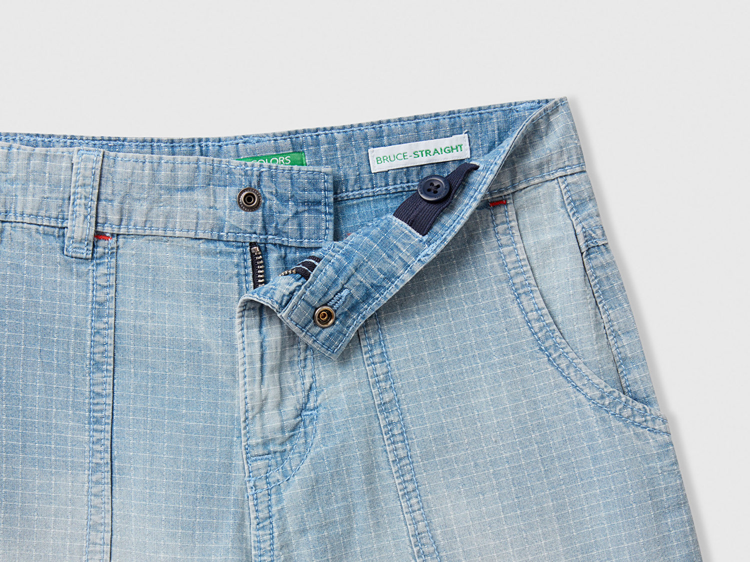 Benetton Erkek Çocuk Açık Denim Büyük Cep Detaylı Arka Bel Bandı Etiketli Denim Bermuda Şort