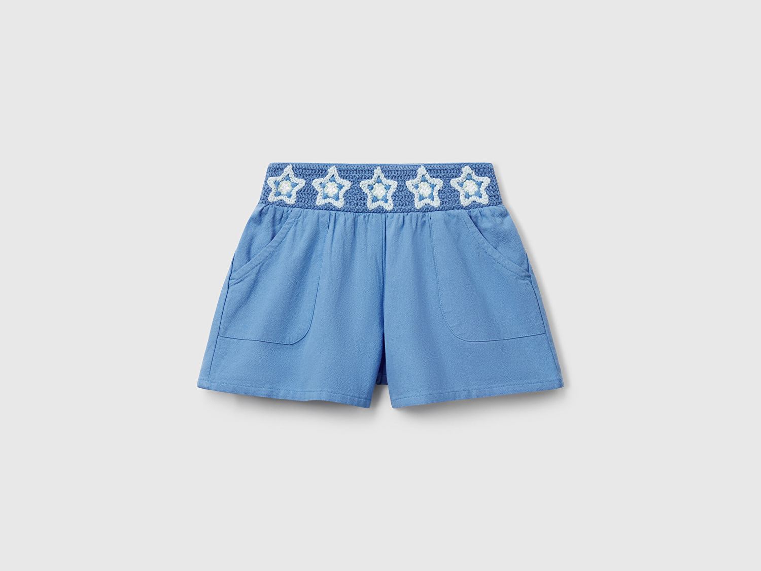 Benetton Kız Bebek Mavi Beli Makrome Çiçek Aplikeli Lastikli Regular Fit Şort