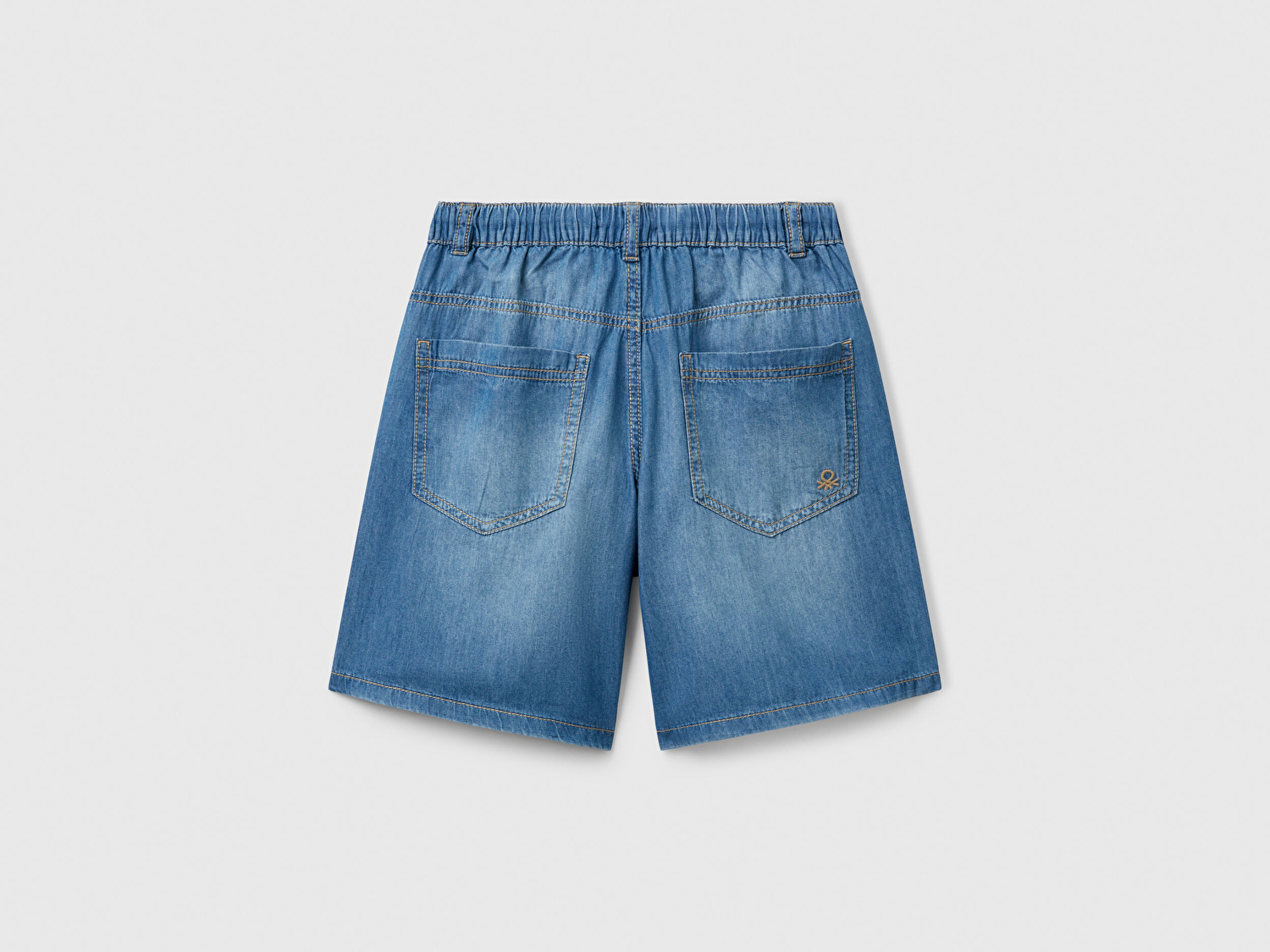 Benetton Erkek Çocuk Koyu Denim Arka Cebi Logo Detaylı Büzgü İpli Denim Bermuda Şort